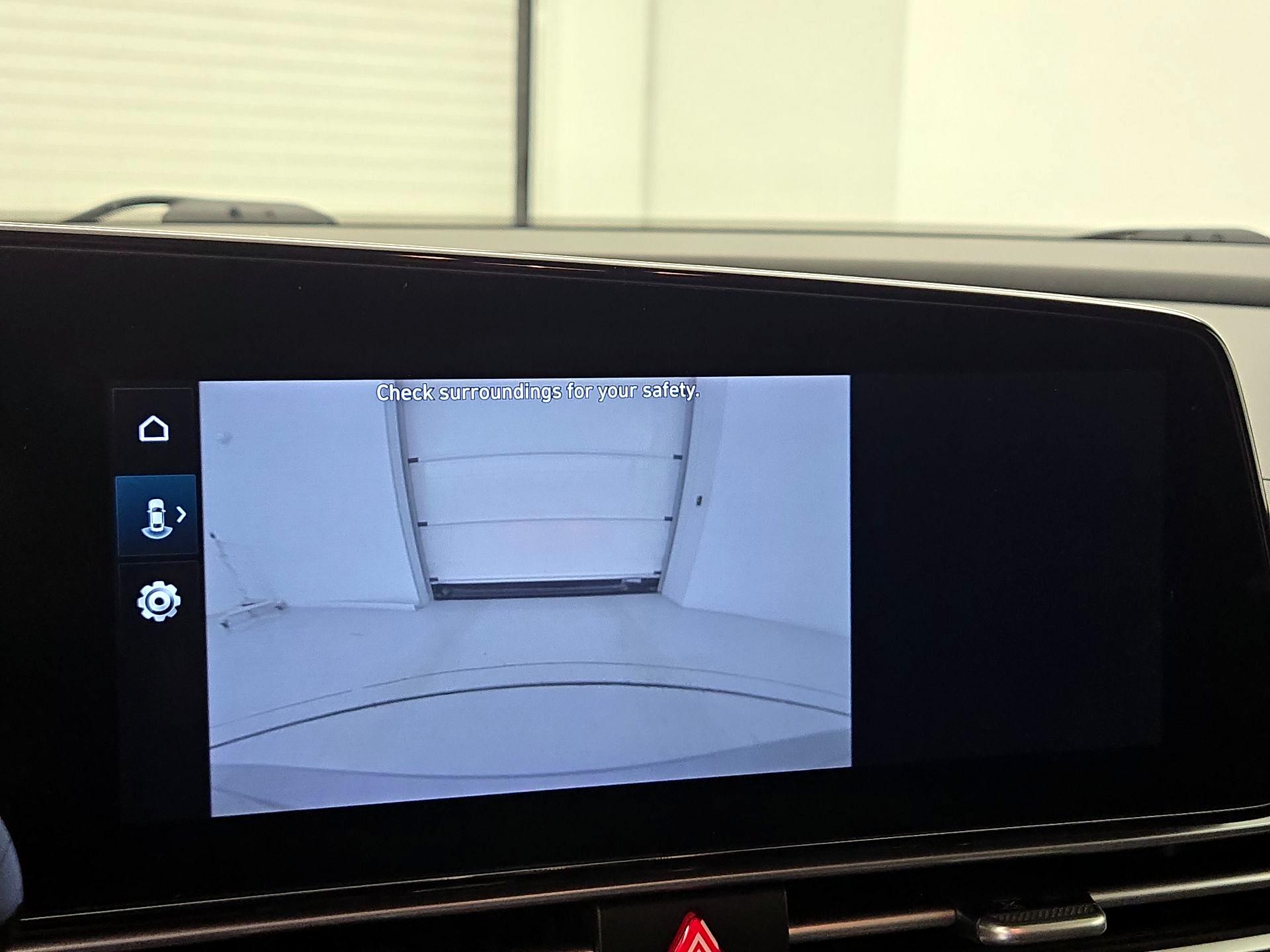 Thumbnail: 2023 Hyundai Elantra - 15