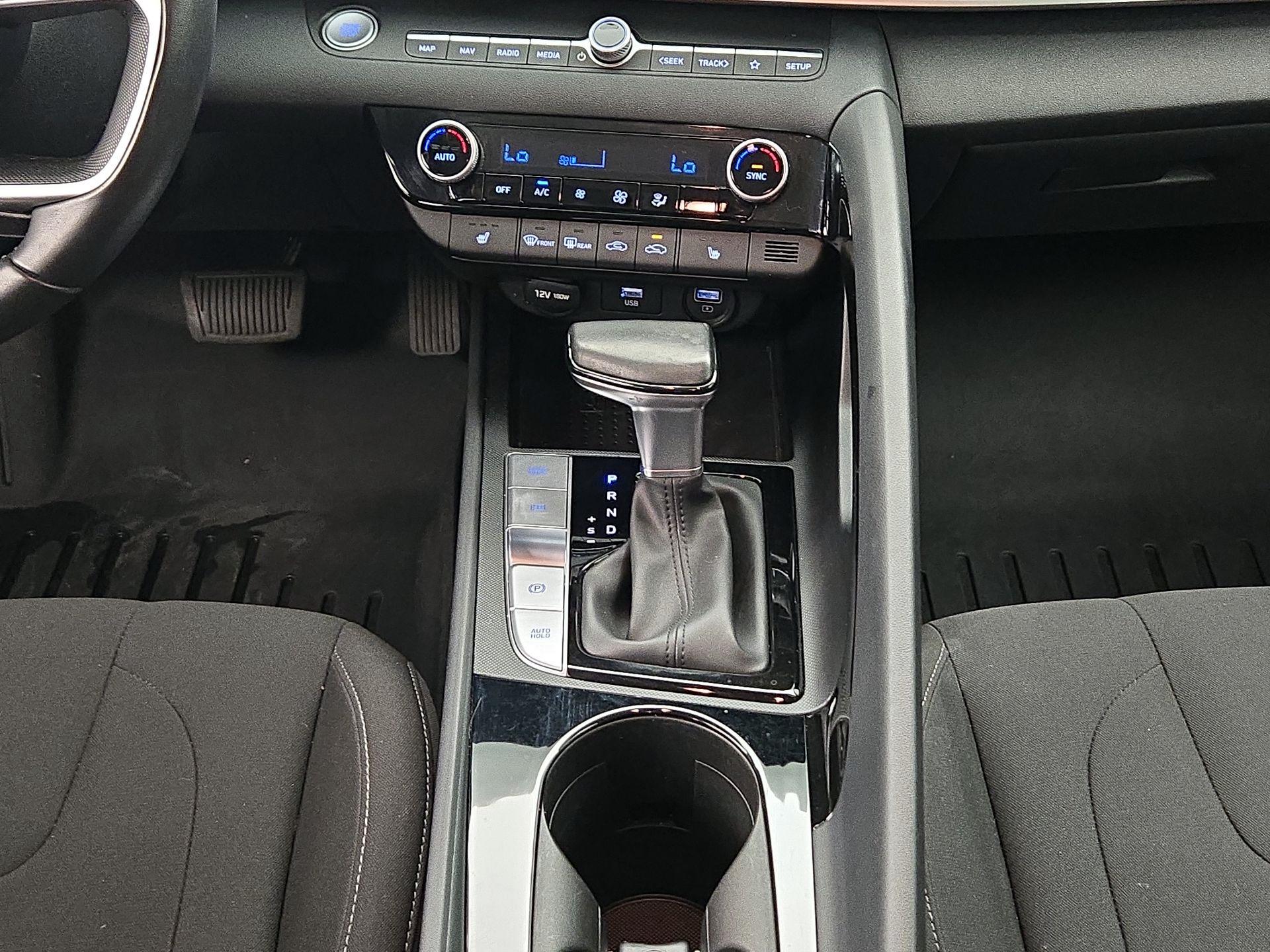 Thumbnail: 2023 Hyundai Elantra - 18