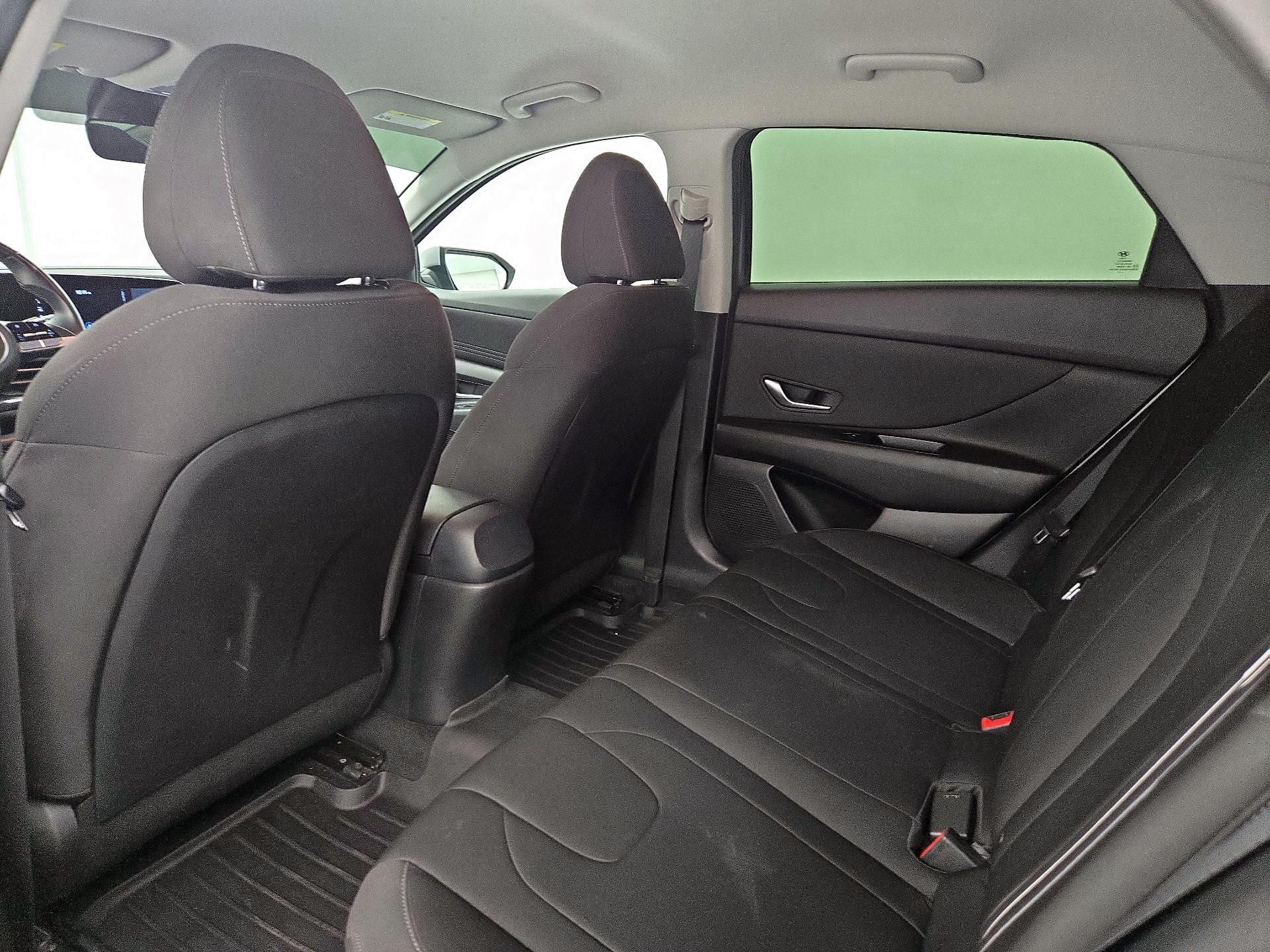 Thumbnail: 2023 Hyundai Elantra - 20