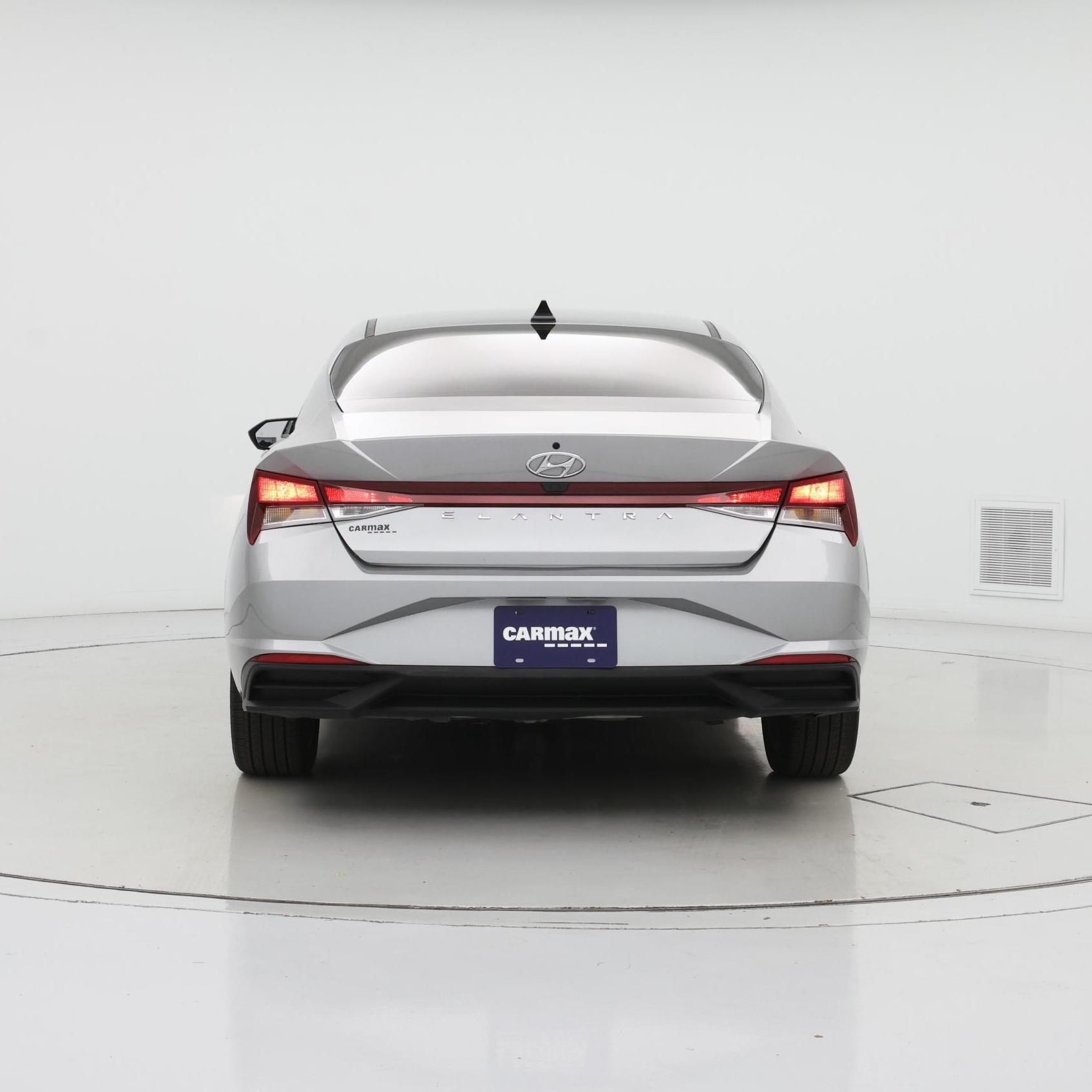 Thumbnail: 2023 Hyundai Elantra - 6