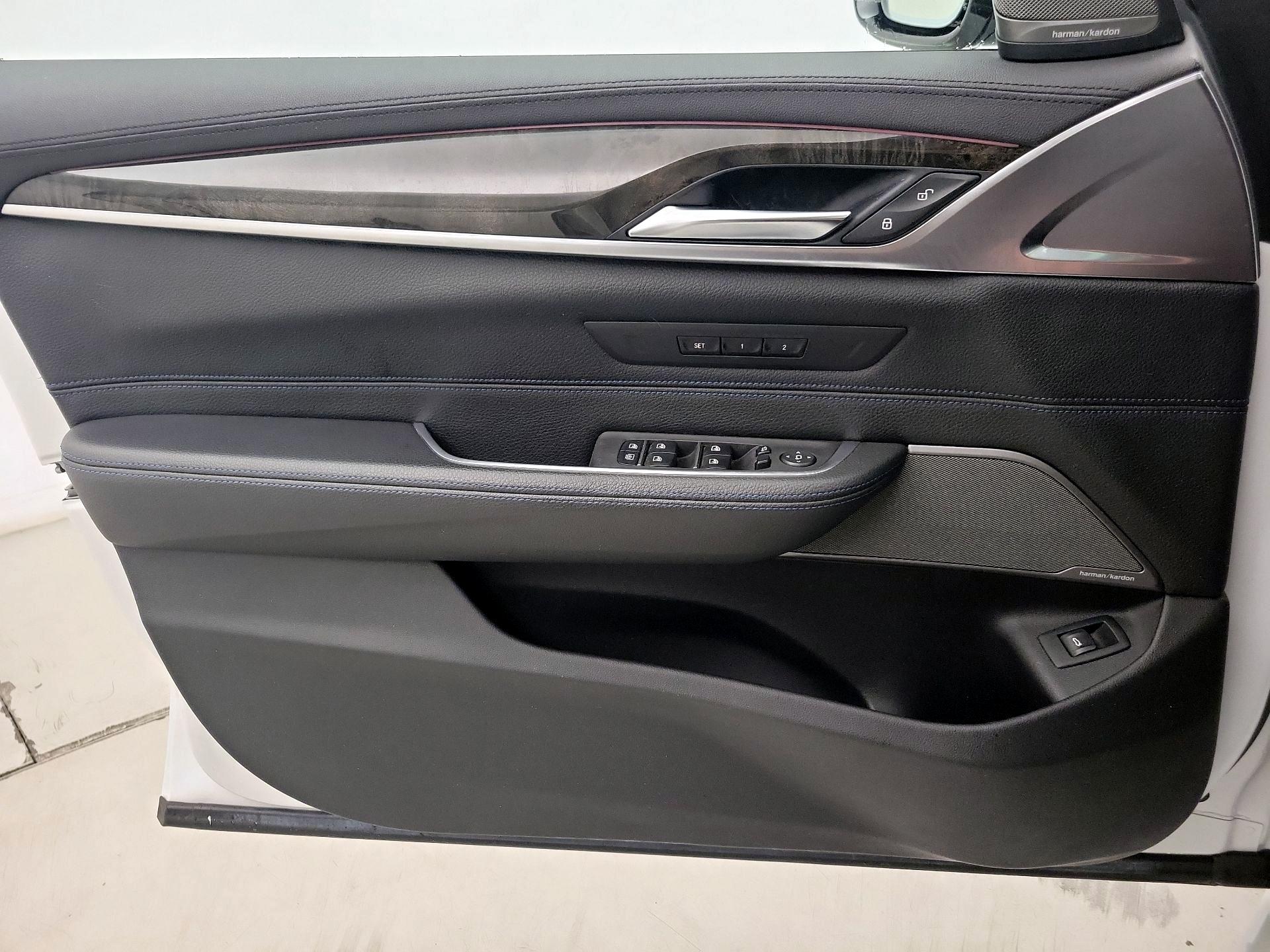 Thumbnail: 2018 BMW 6 Series - 12