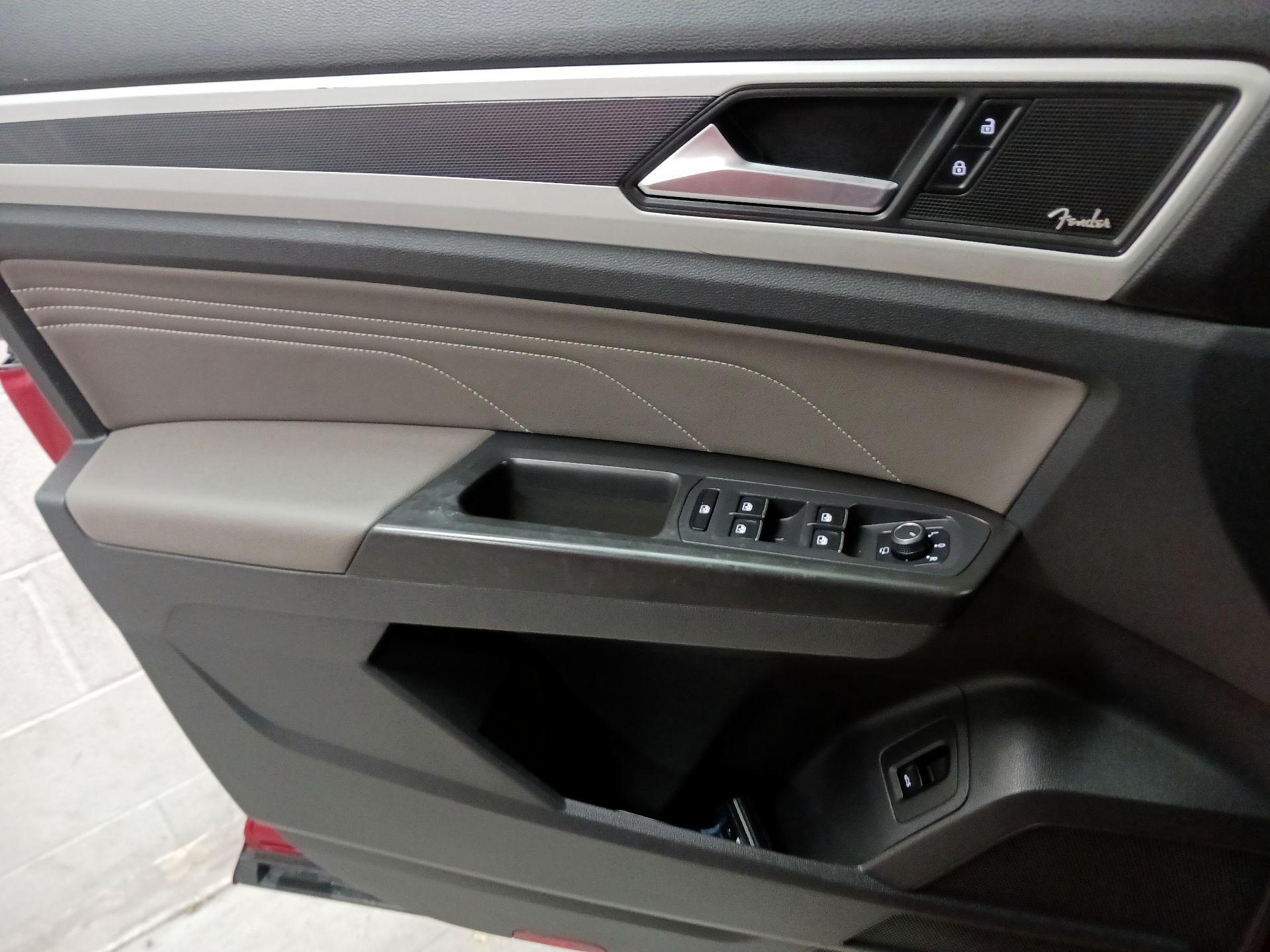 Thumbnail: 2022 Volkswagen Atlas - 12