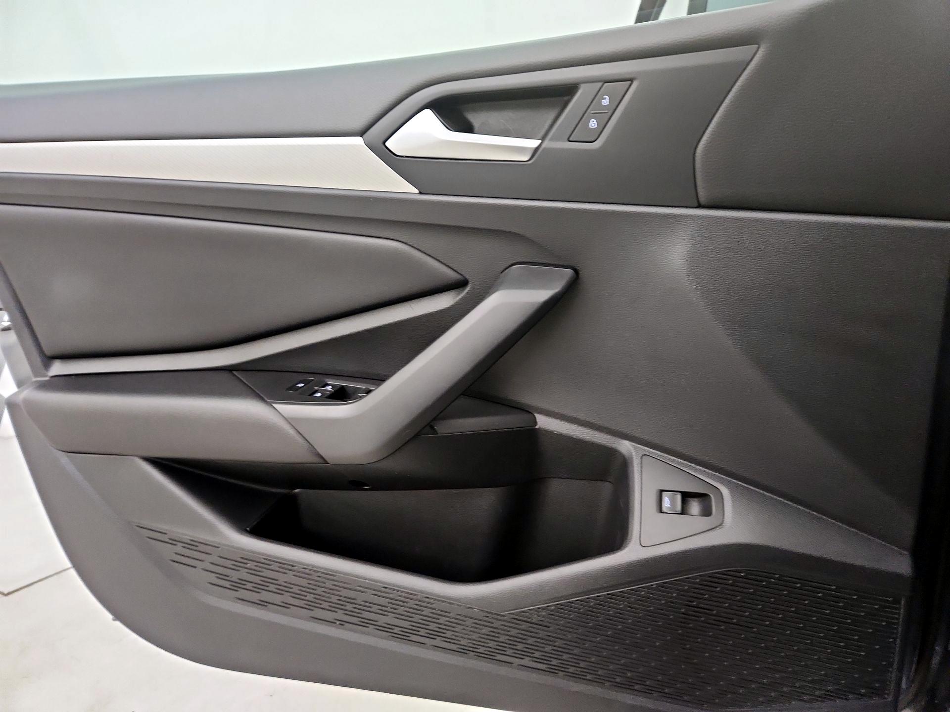 Thumbnail: 2019 Volkswagen Jetta - 12