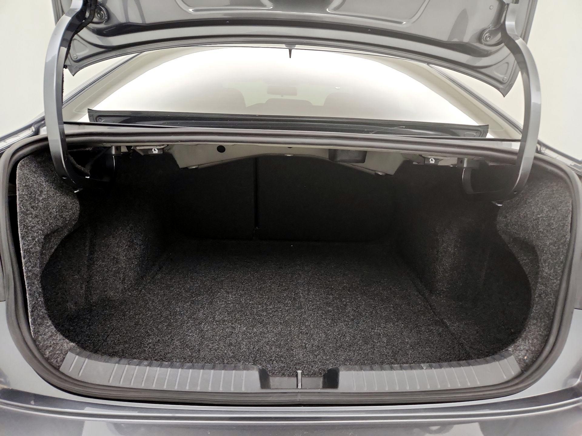 Thumbnail: 2019 Volkswagen Jetta - 20