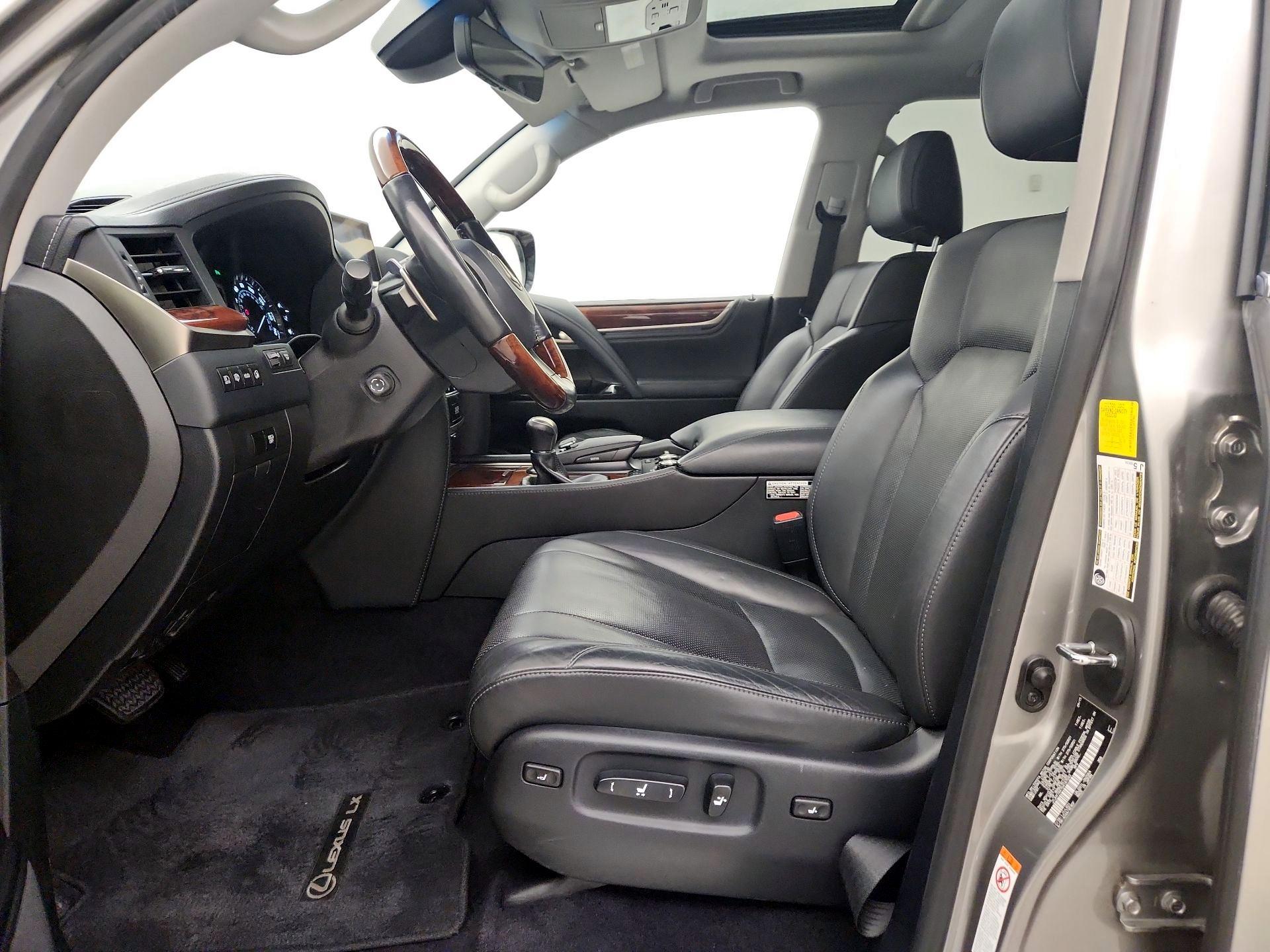 Thumbnail: 2016 Lexus LX - 11