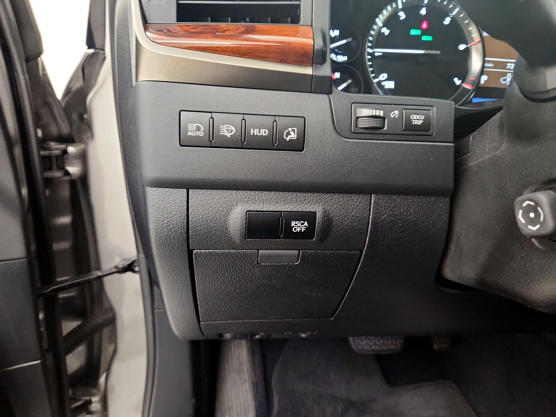Thumbnail: 2016 Lexus LX - 13