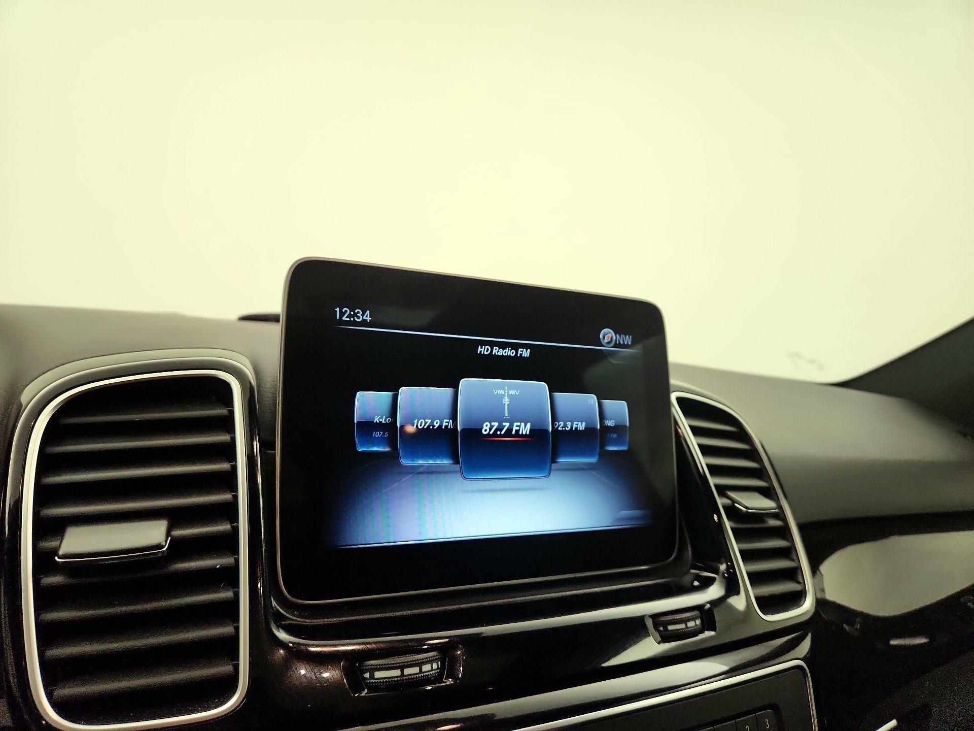 Thumbnail: 2018 Mercedes-Benz GLE - 15