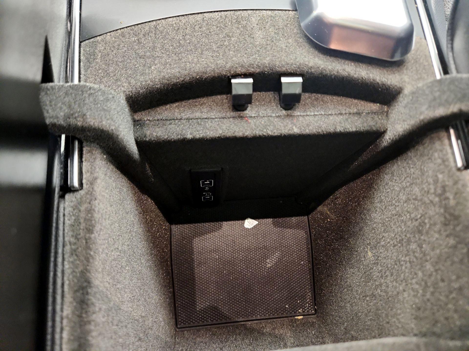 Thumbnail: 2018 Mercedes-Benz GLE - 18