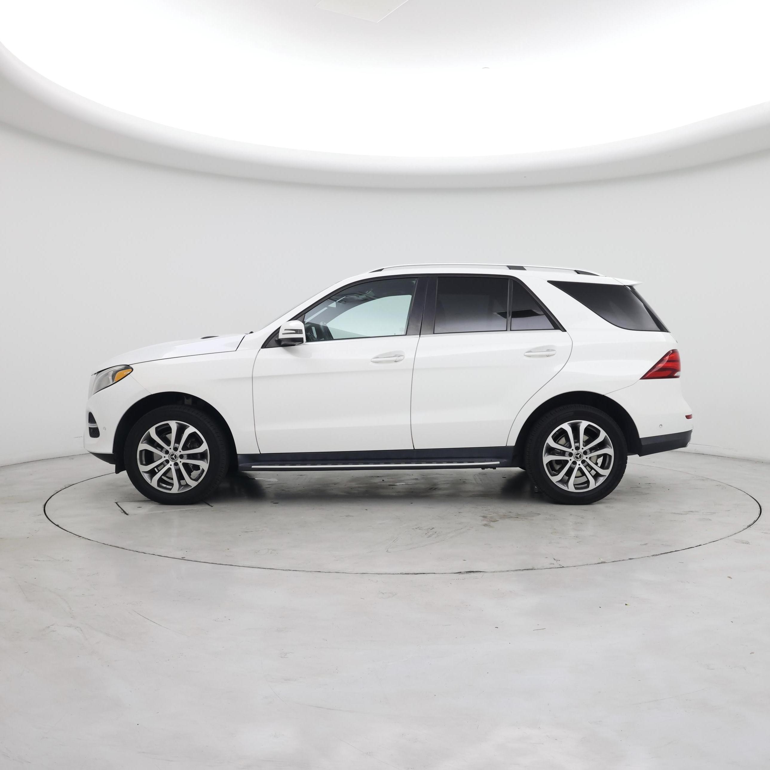 Thumbnail: 2018 Mercedes-Benz GLE - 3