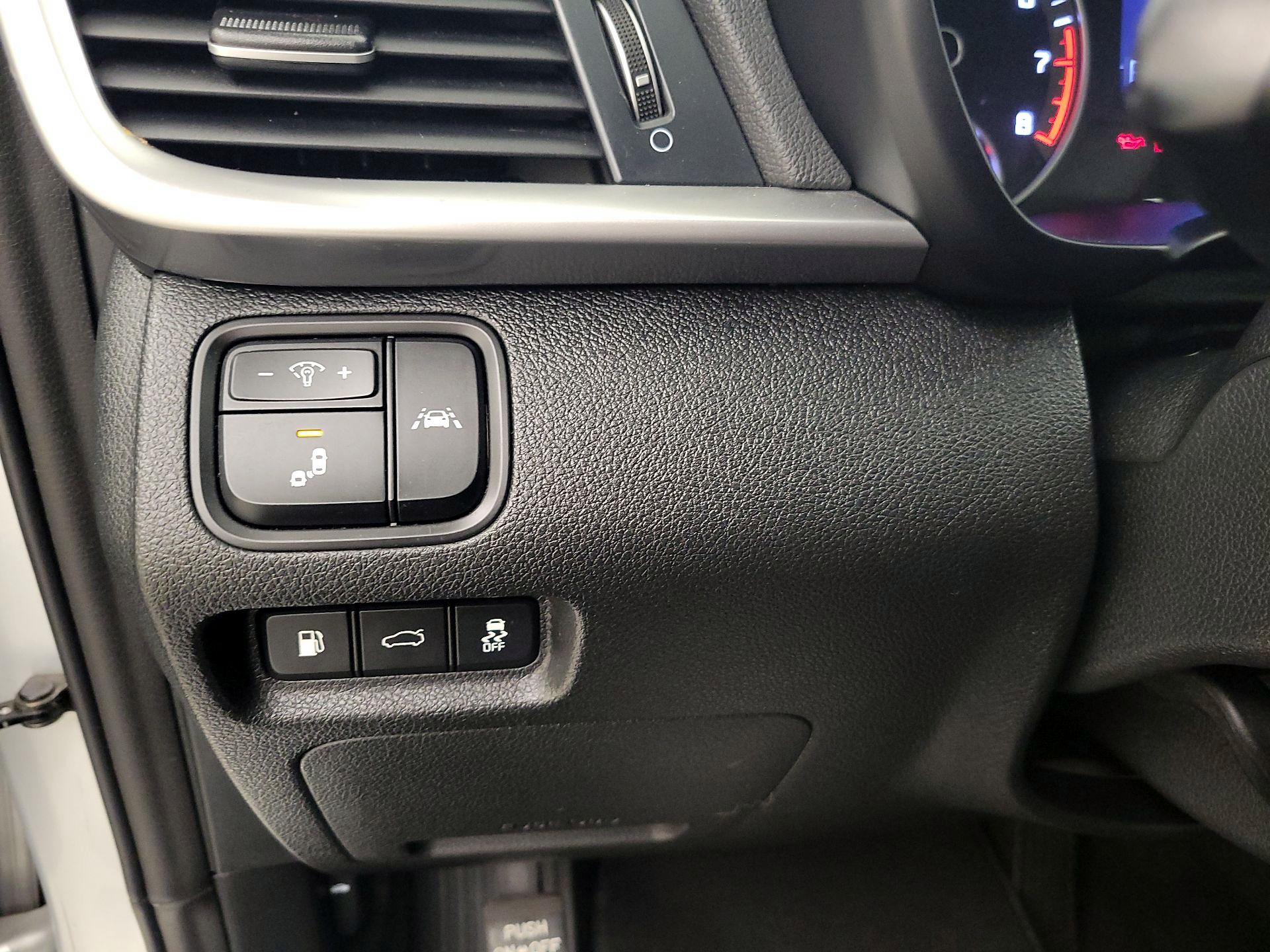 Thumbnail: 2019 Kia Optima - 13