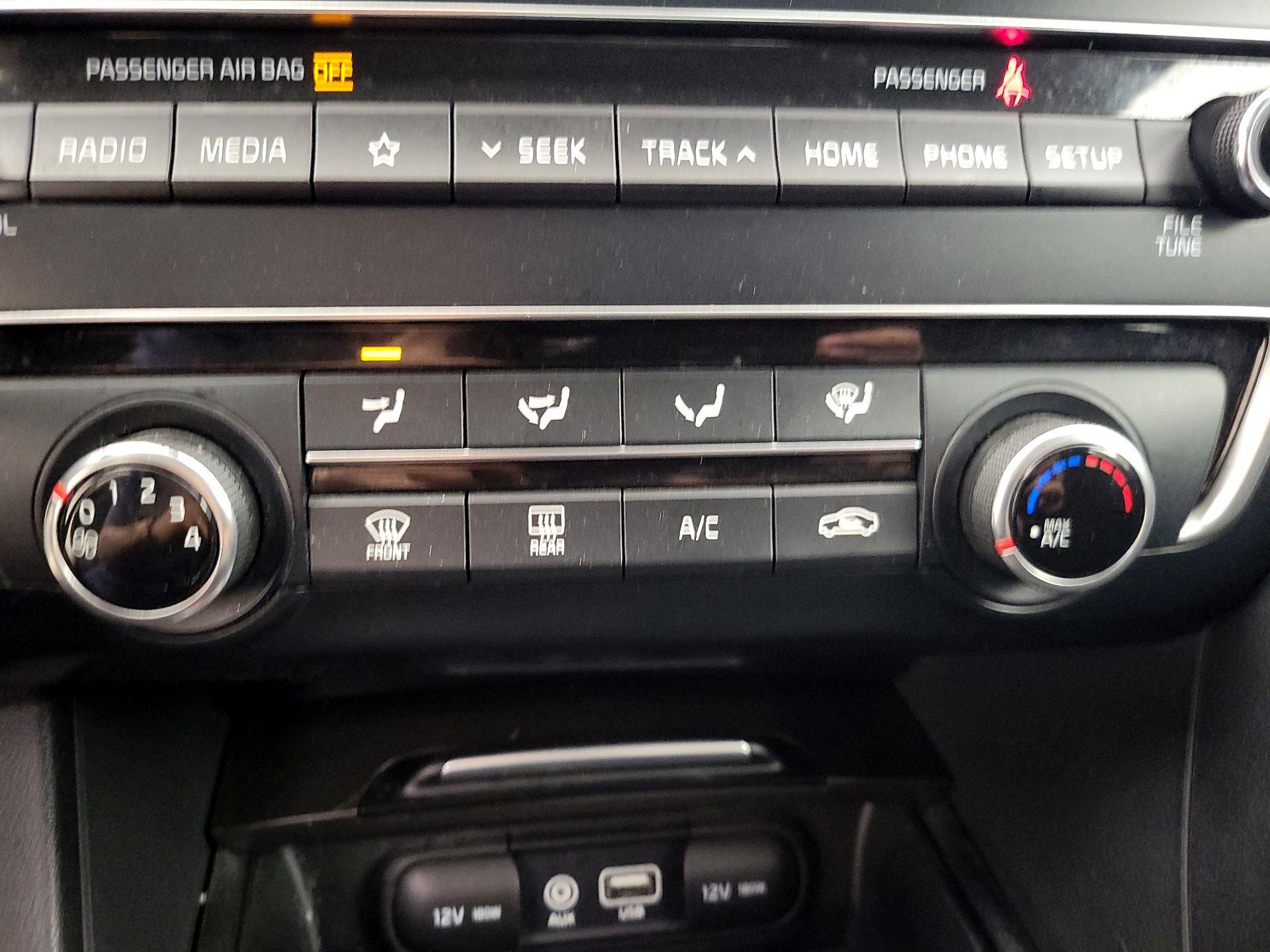 Thumbnail: 2019 Kia Optima - 16