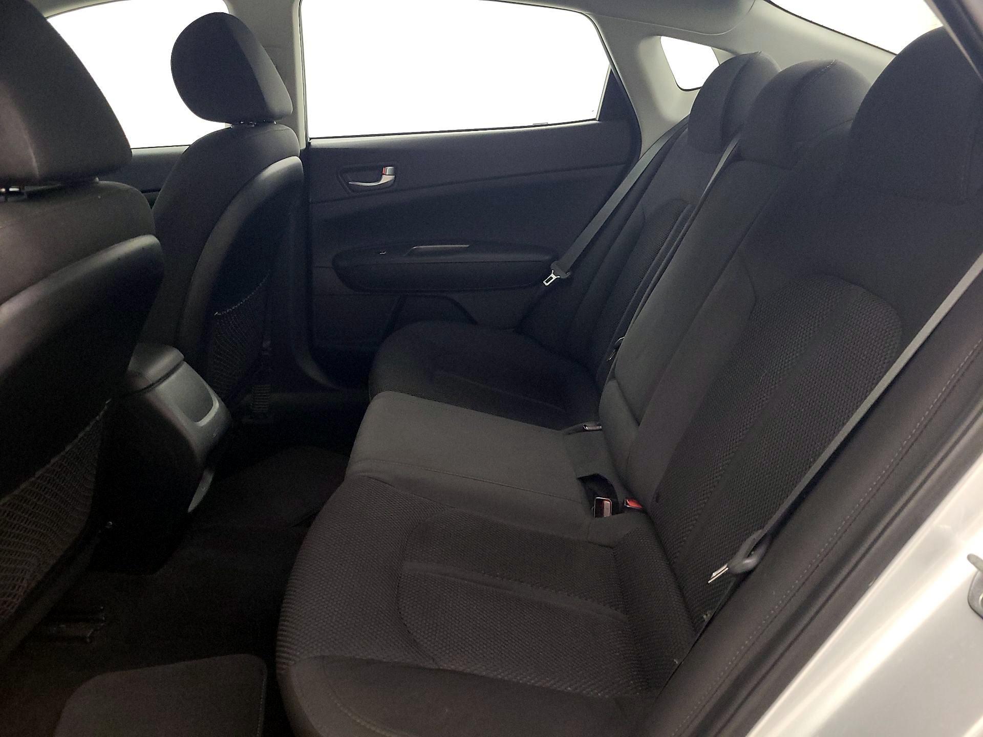 Thumbnail: 2019 Kia Optima - 19