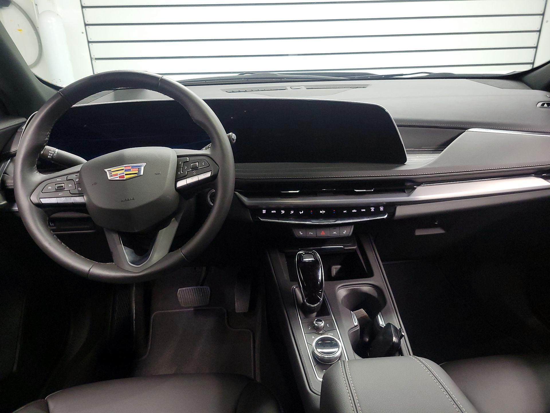 Thumbnail: 2024 Cadillac XT4 - 9