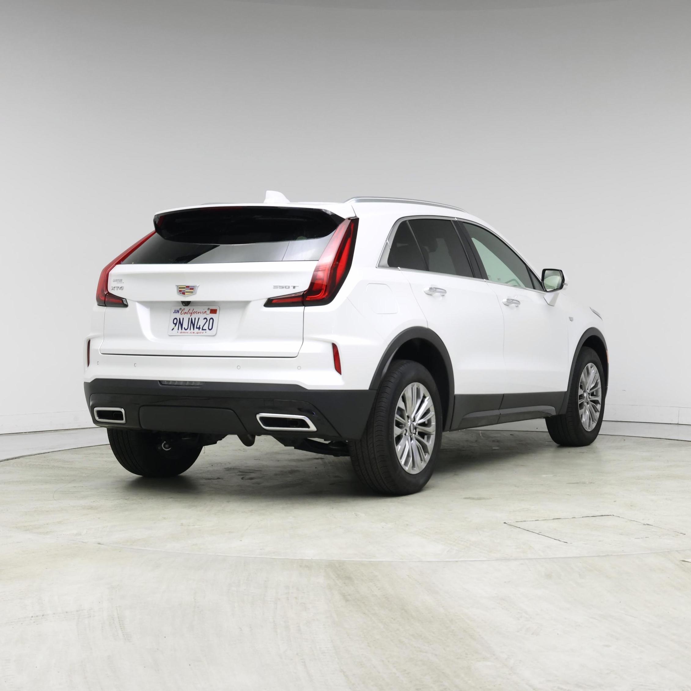 Thumbnail: 2024 Cadillac XT4 - 8