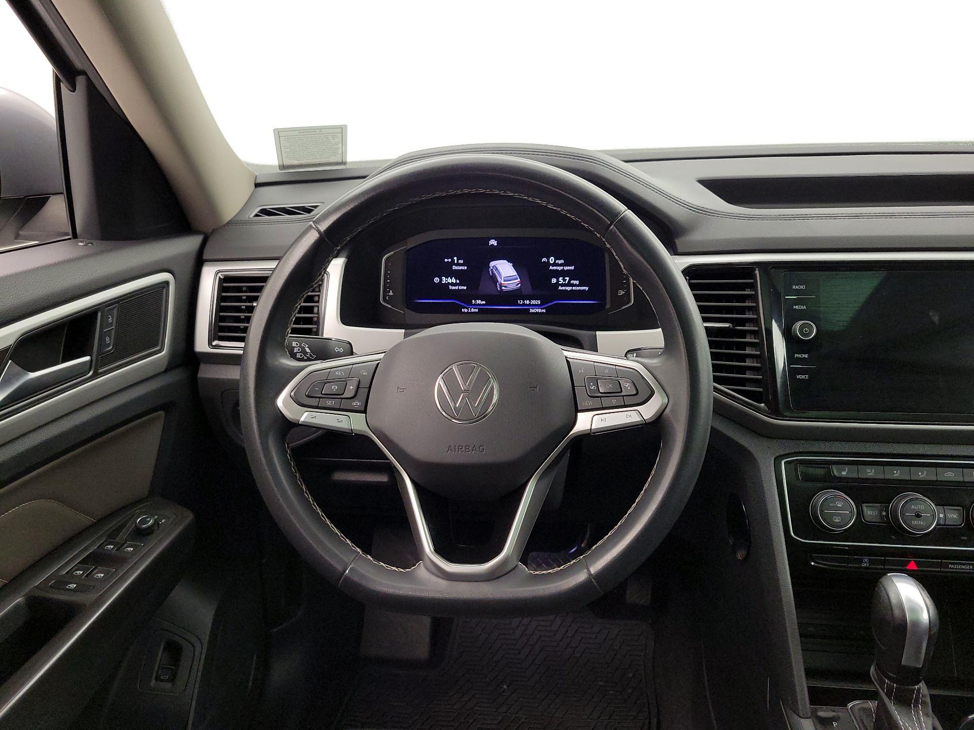 Thumbnail: 2023 Volkswagen Atlas - 10