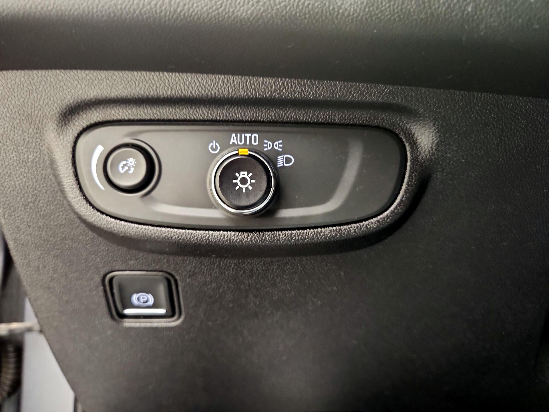 Thumbnail: 2018 GMC Terrain - 13