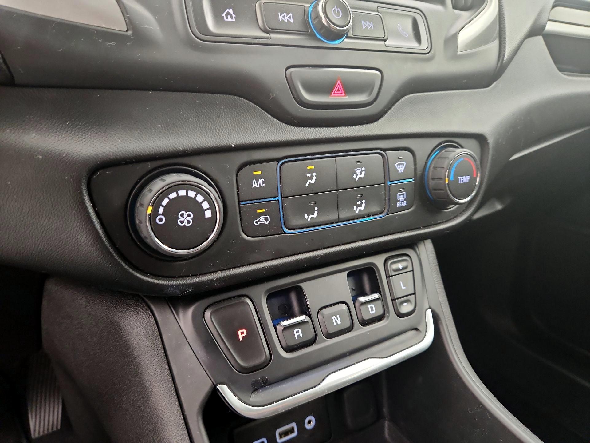 Thumbnail: 2018 GMC Terrain - 16