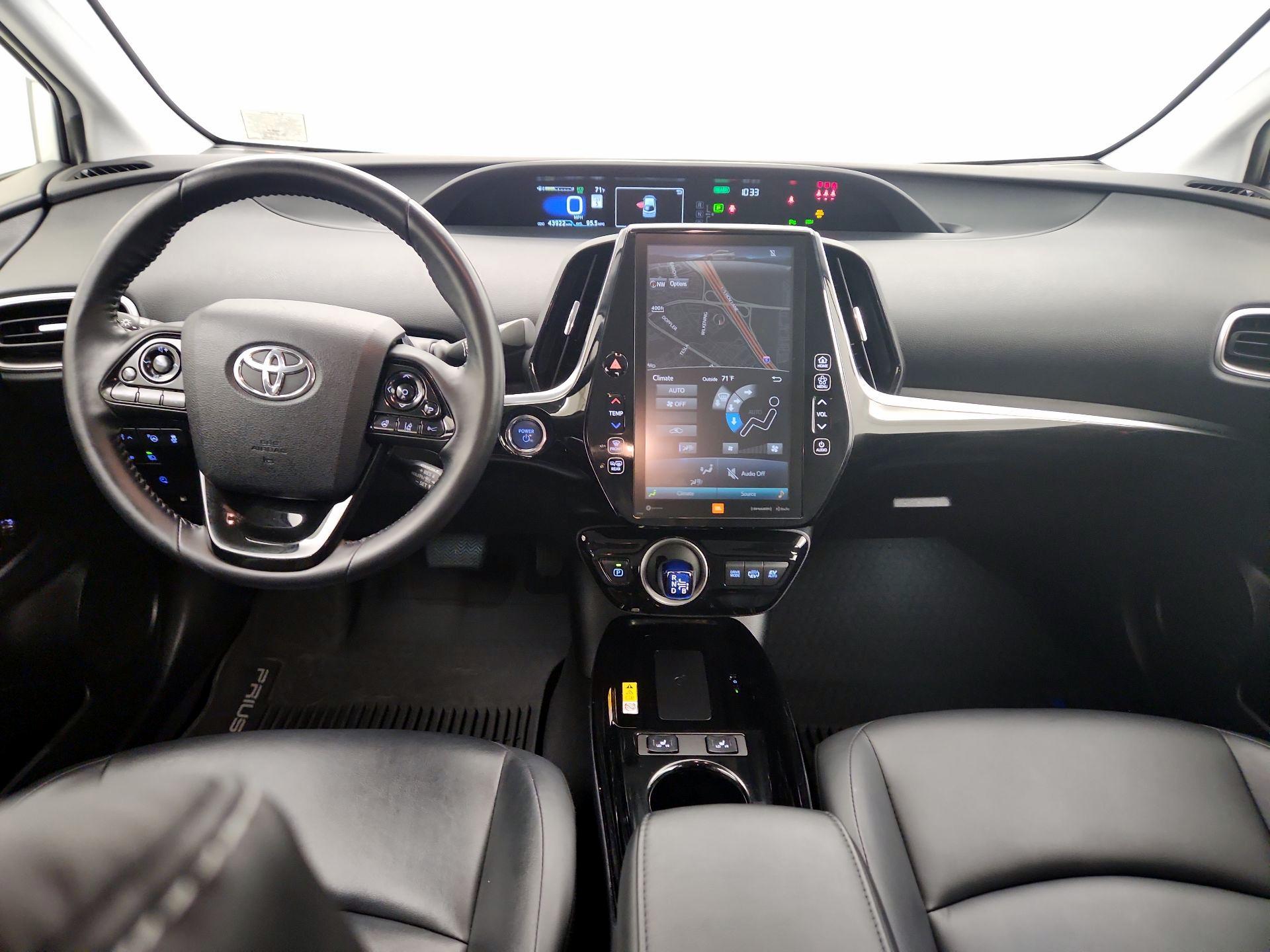Thumbnail: 2021 Toyota Prius Prime - 9