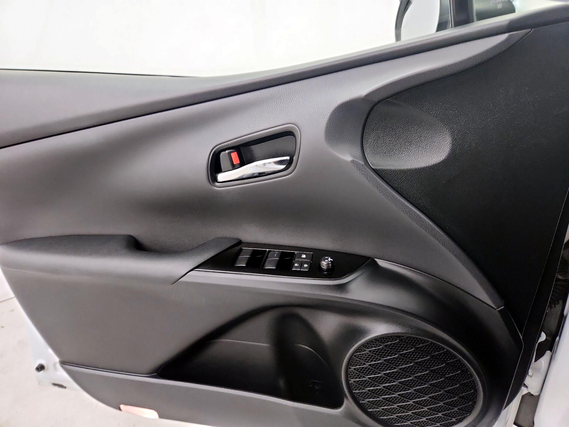 Thumbnail: 2021 Toyota Prius Prime - 12