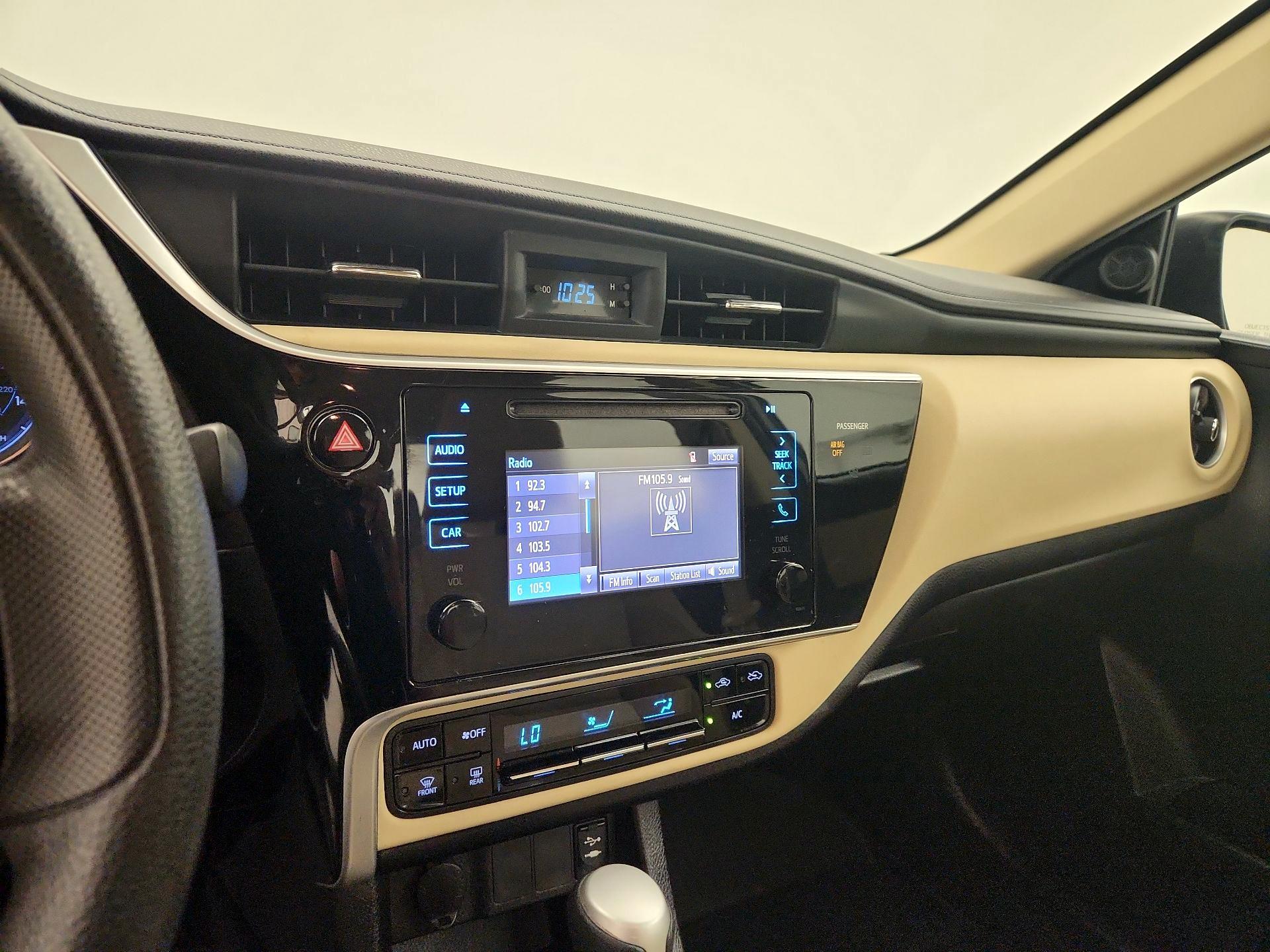 Thumbnail: 2017 Toyota Corolla - 15
