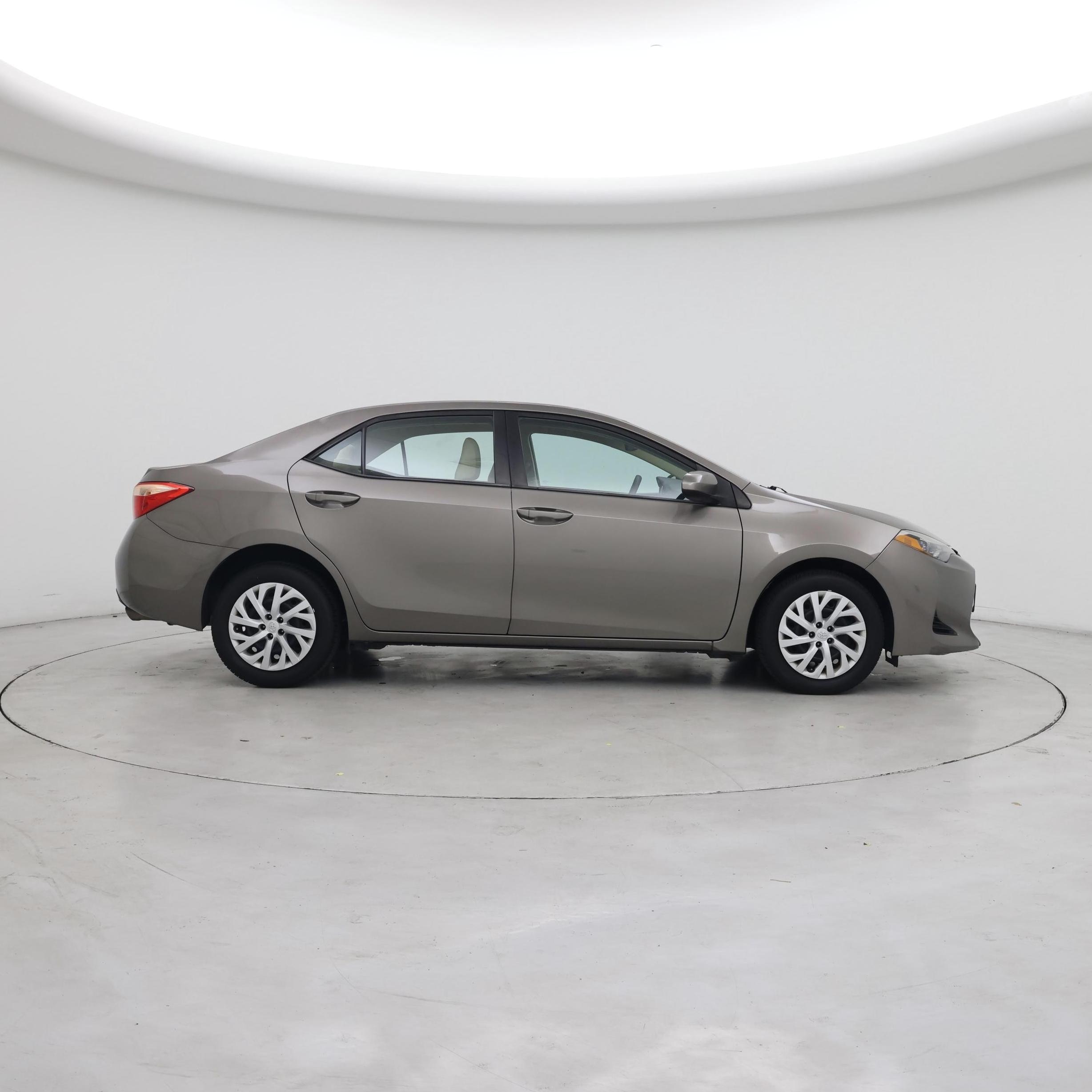 Thumbnail: 2017 Toyota Corolla - 7