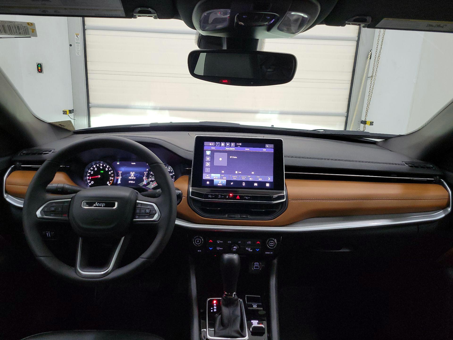 Thumbnail: 2025 Jeep Compass - 9