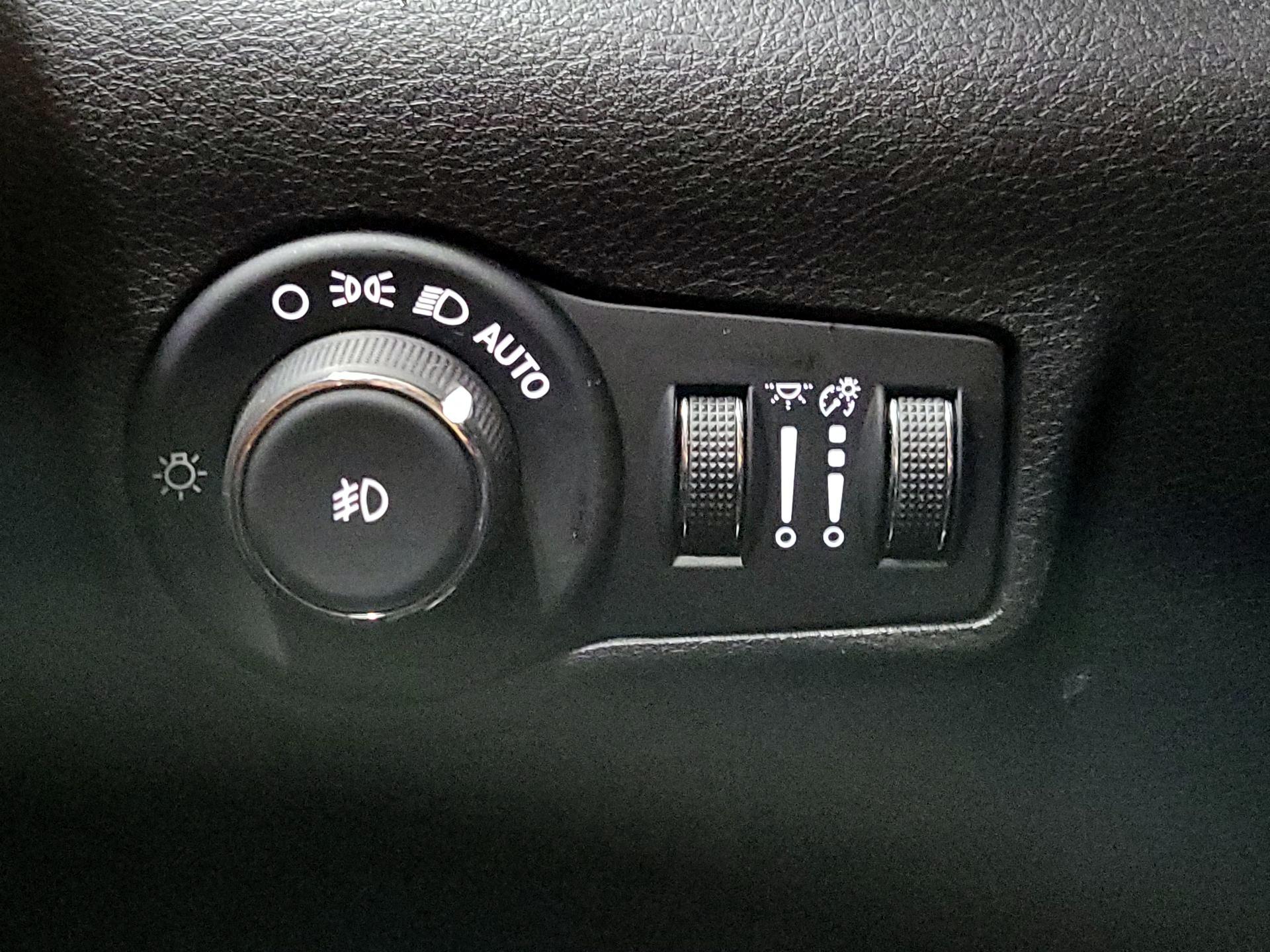 Thumbnail: 2025 Jeep Compass - 13