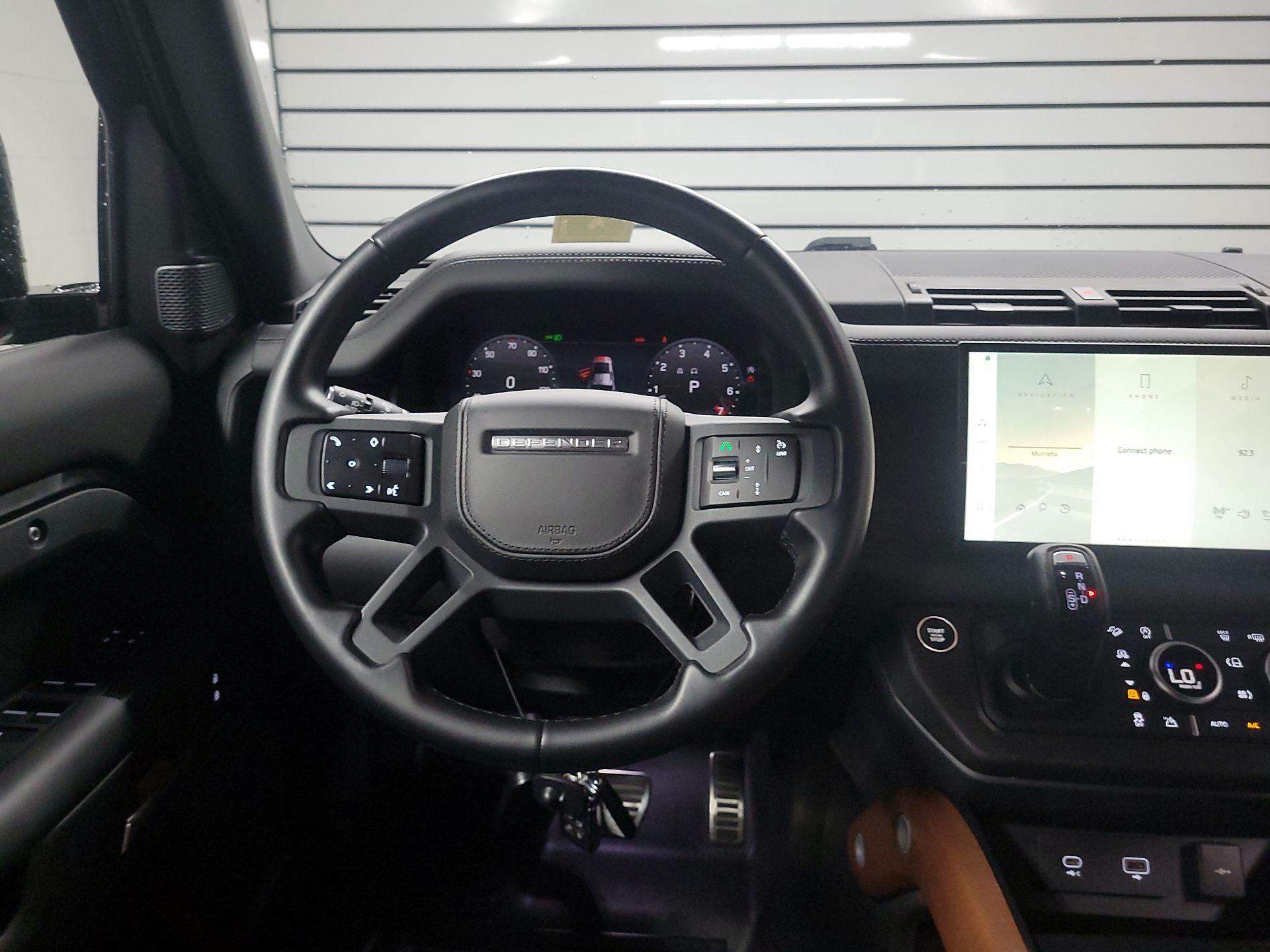 Thumbnail: 2023 Land Rover Defender - 10