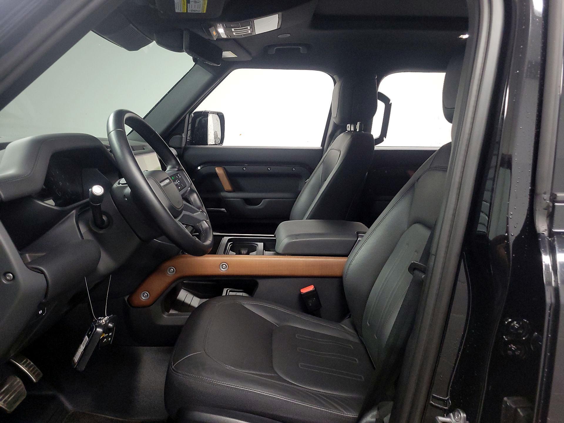 Thumbnail: 2023 Land Rover Defender - 11