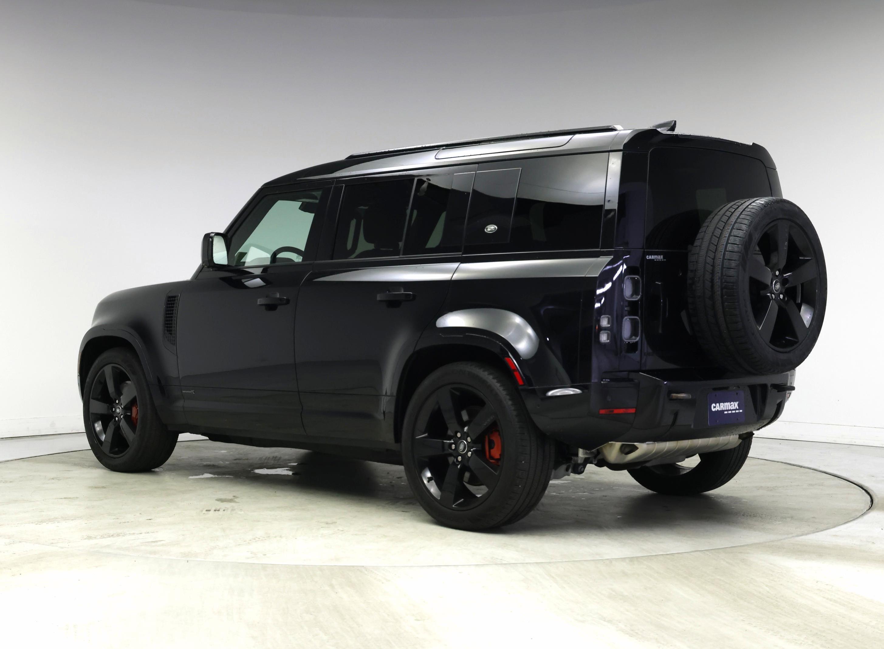 Thumbnail: 2023 Land Rover Defender - 2