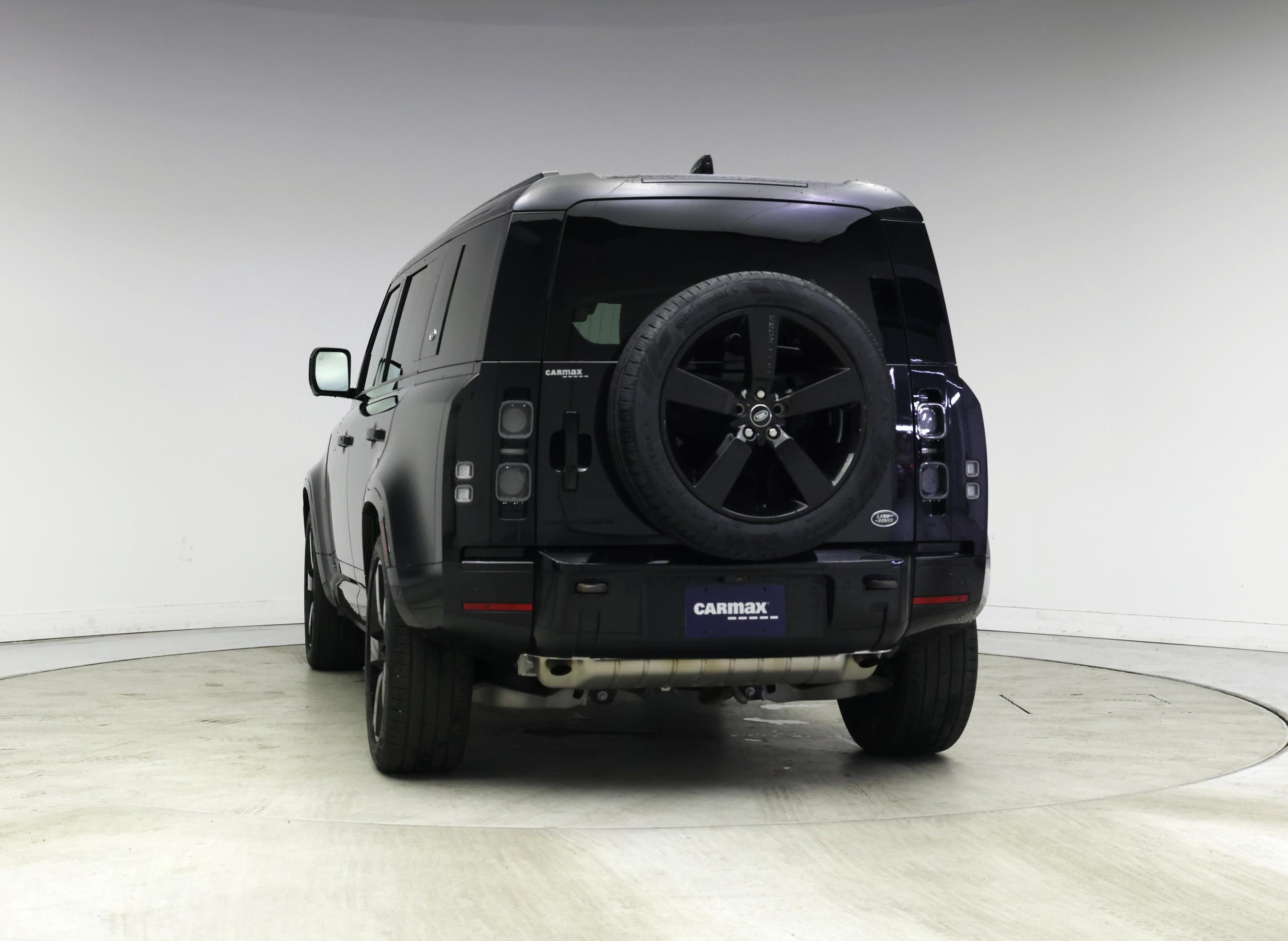 Thumbnail: 2023 Land Rover Defender - 6