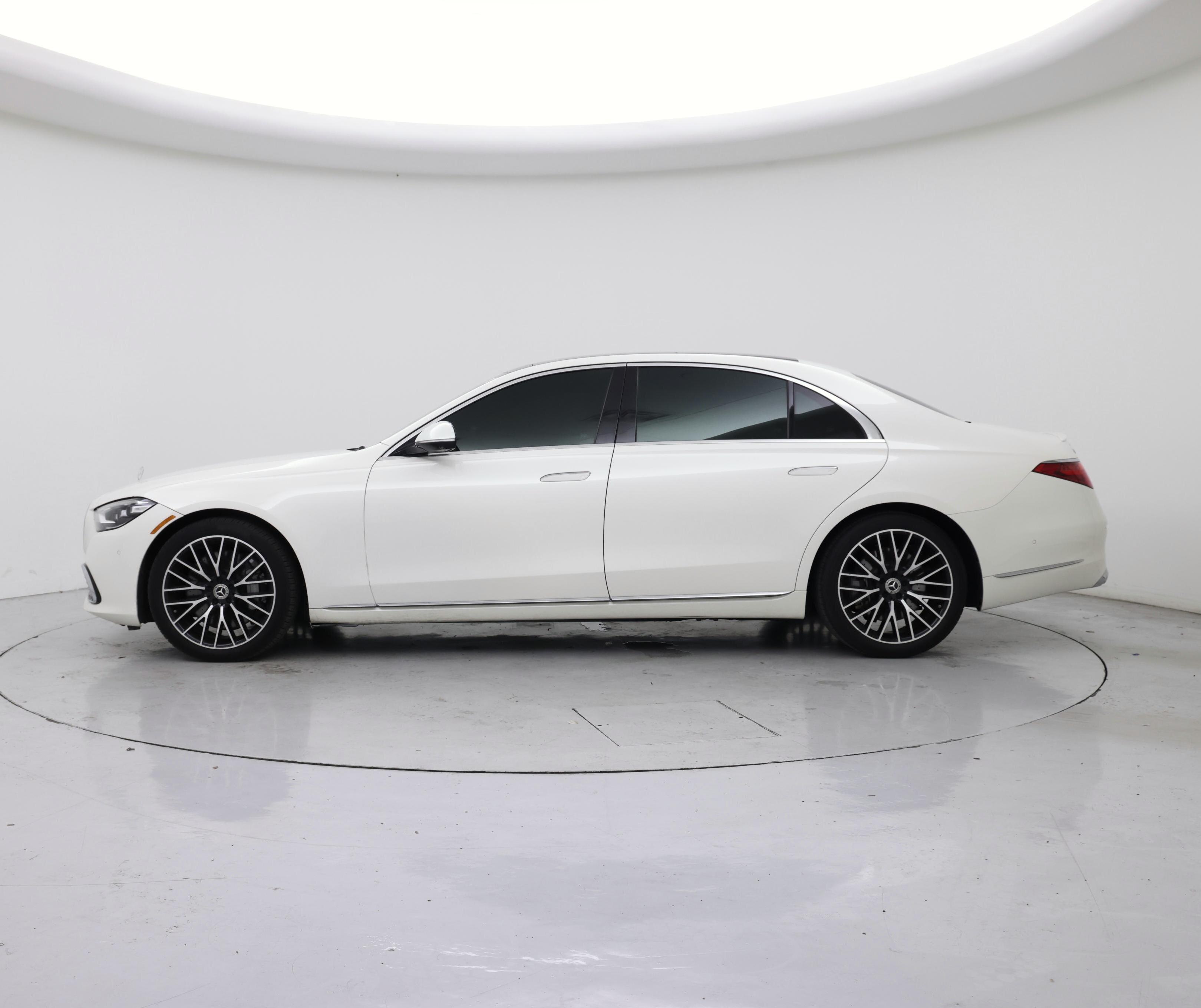 Thumbnail: 2022 Mercedes-Benz S-Class - 3