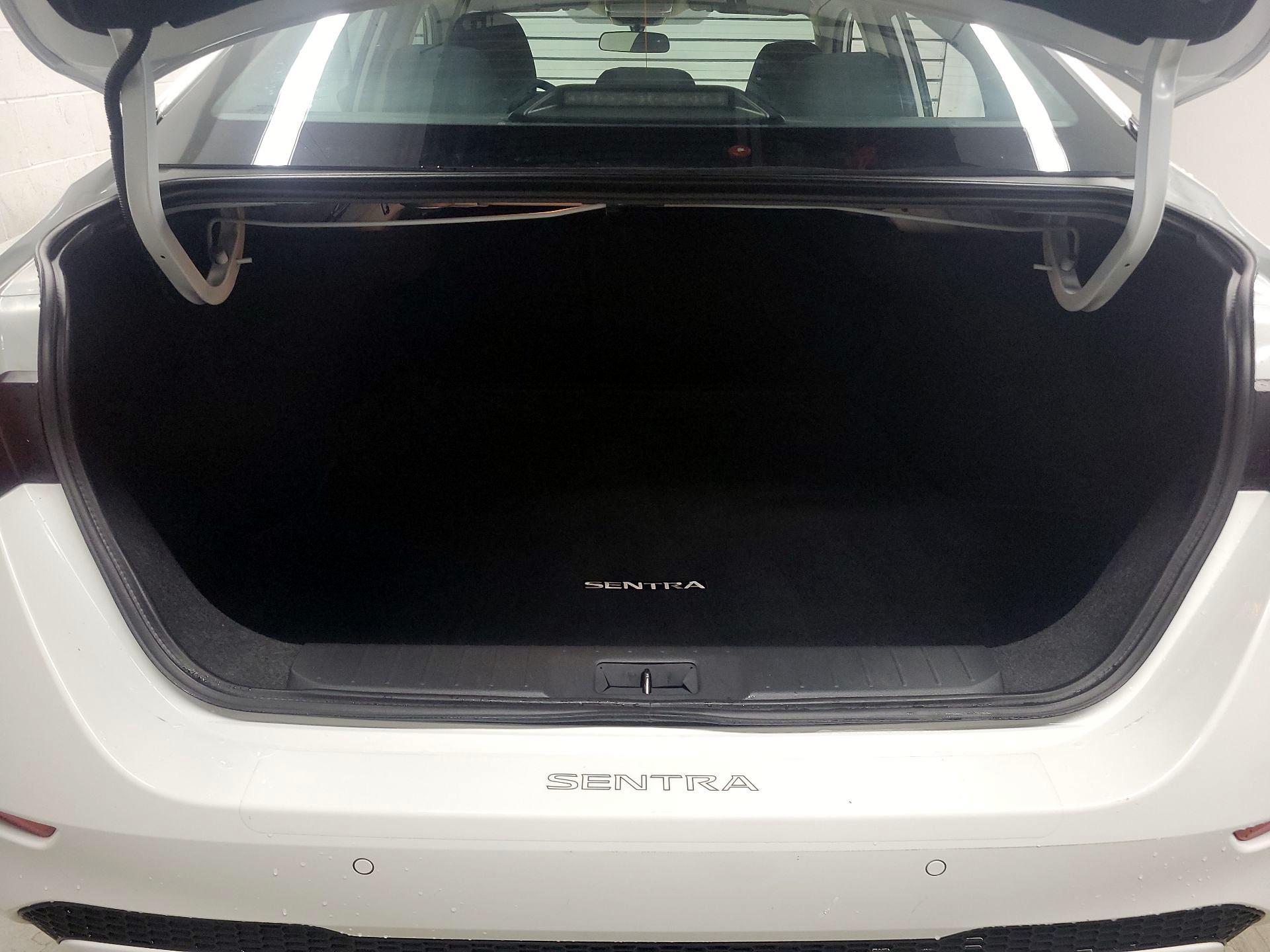 Thumbnail: 2025 Nissan Sentra - 18
