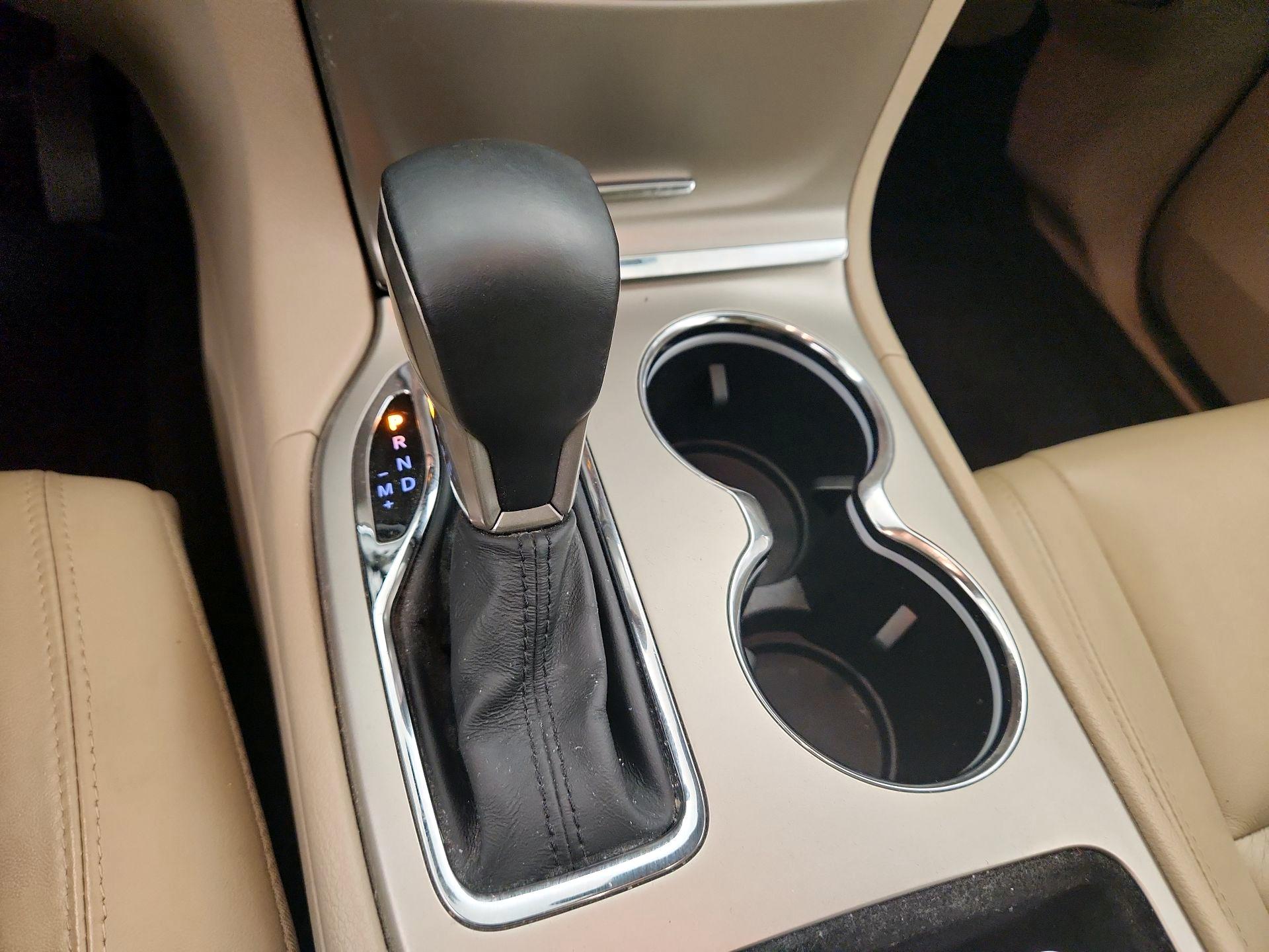 Thumbnail: 2016 Jeep Grand Cherokee - 17