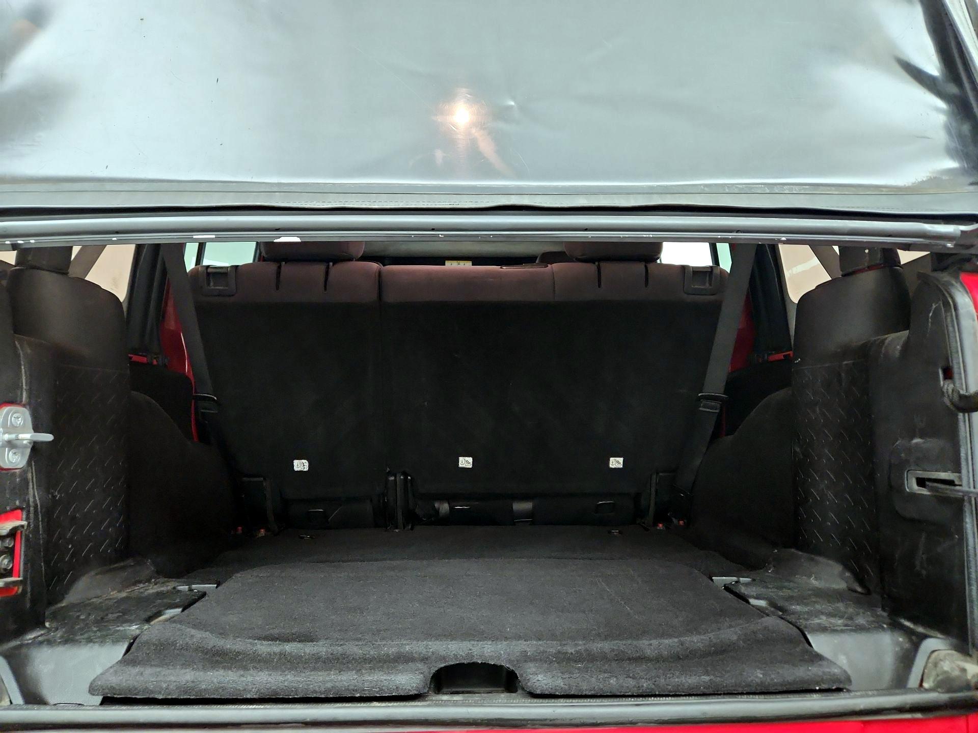 Thumbnail: 2014 Jeep Wrangler - 18
