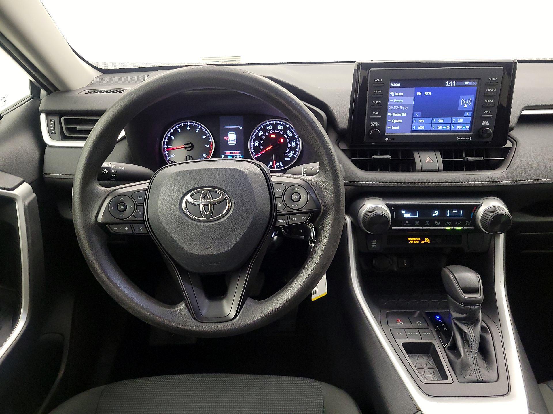 Thumbnail: 2022 Toyota RAV4 - 10