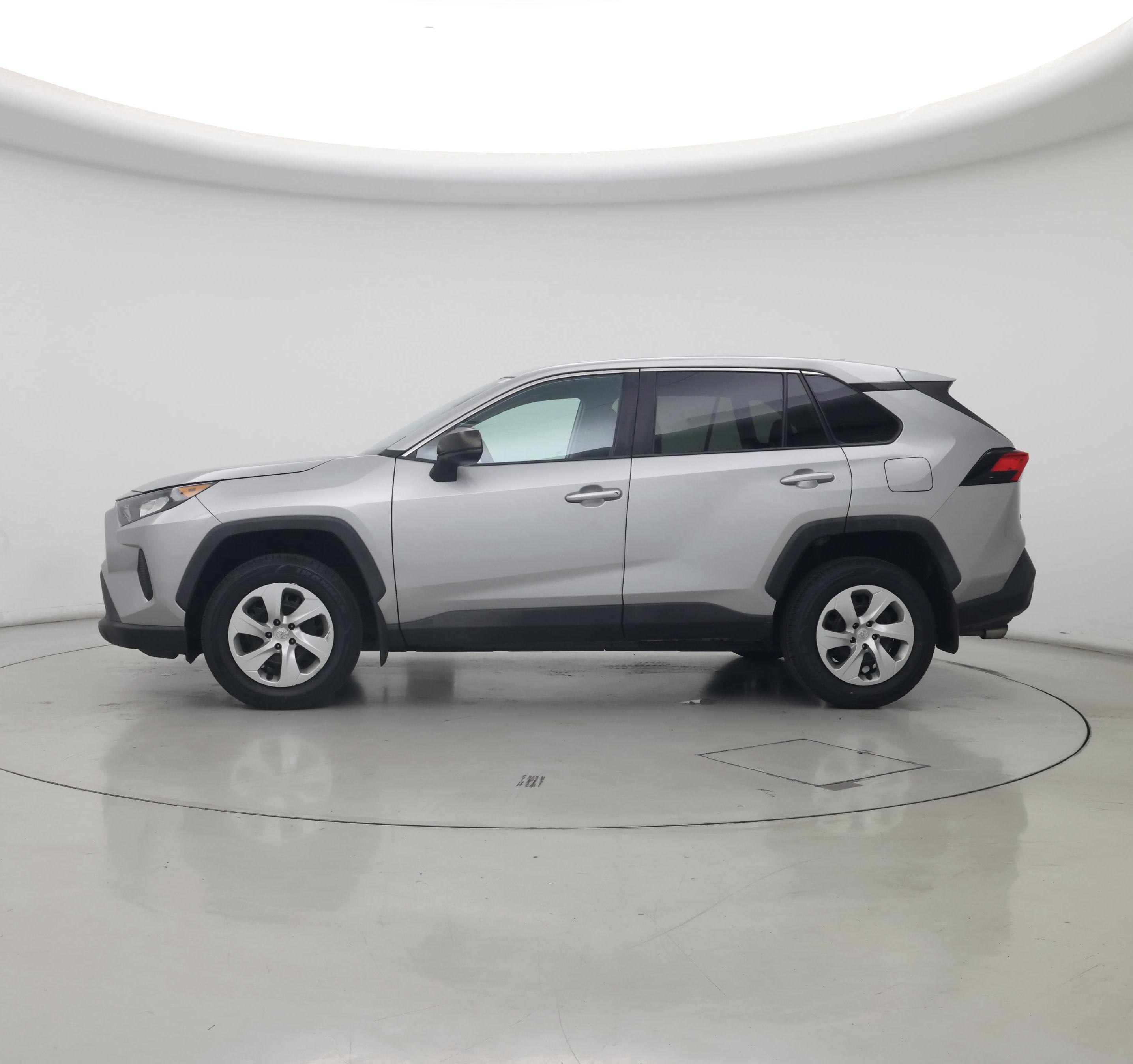 Thumbnail: 2022 Toyota RAV4 - 3