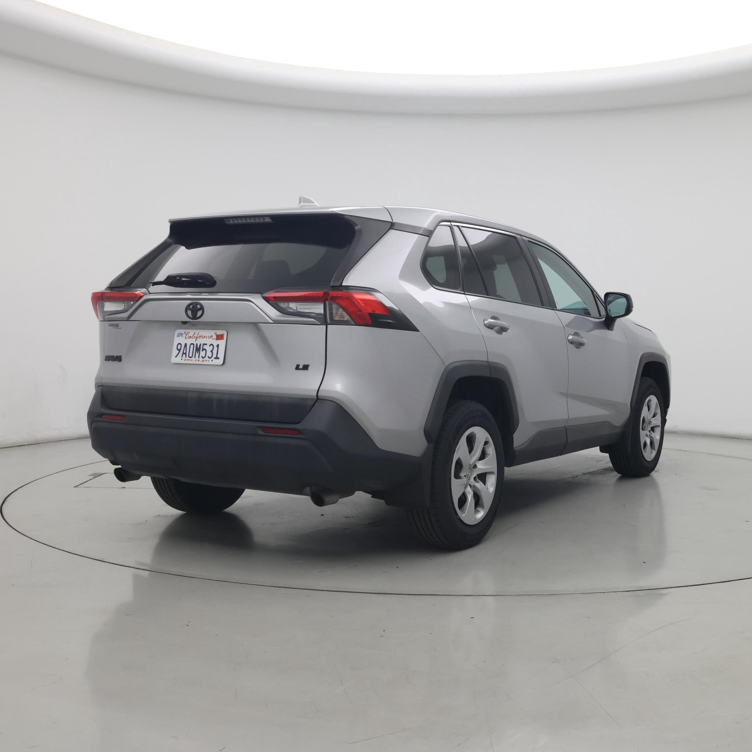 Thumbnail: 2022 Toyota RAV4 - 8