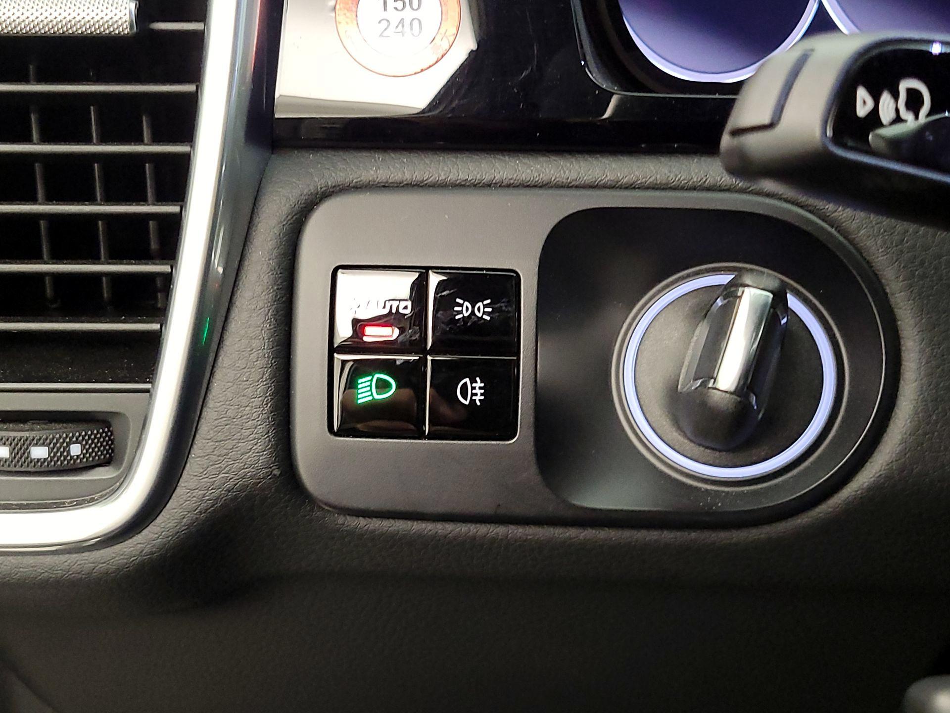 Thumbnail: 2021 Porsche Cayenne - 13