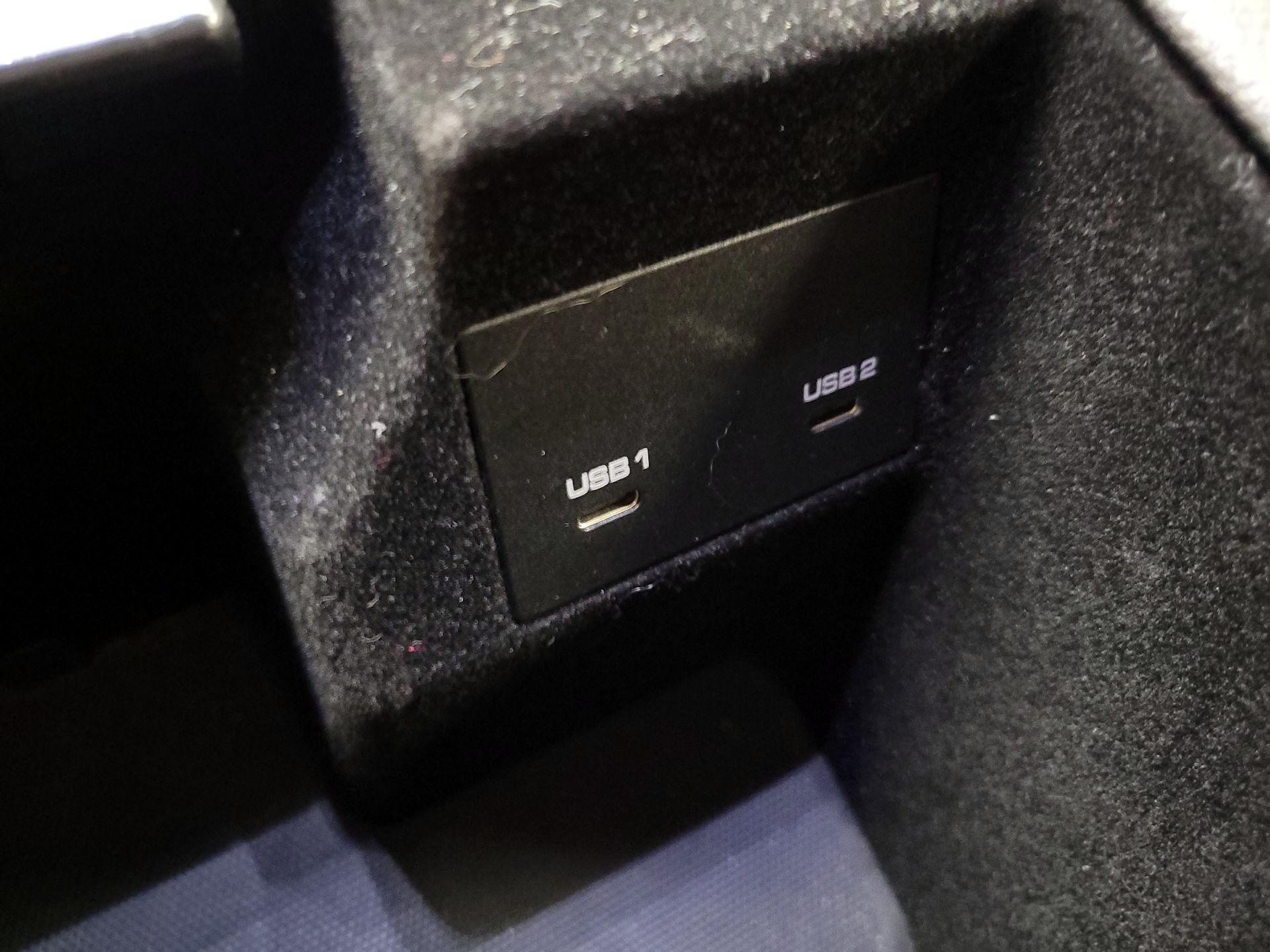 Thumbnail: 2021 Porsche Cayenne - 18