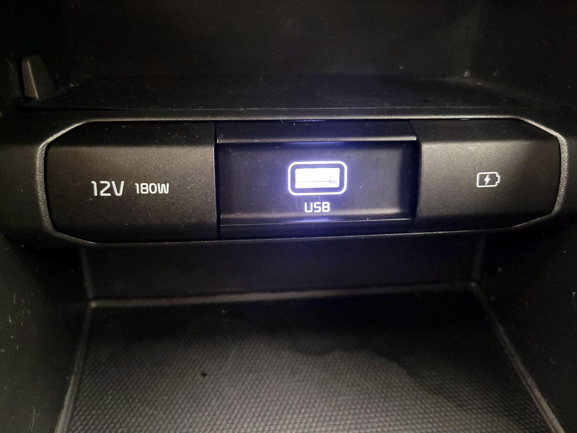 Thumbnail: 2022 Kia Telluride - 19