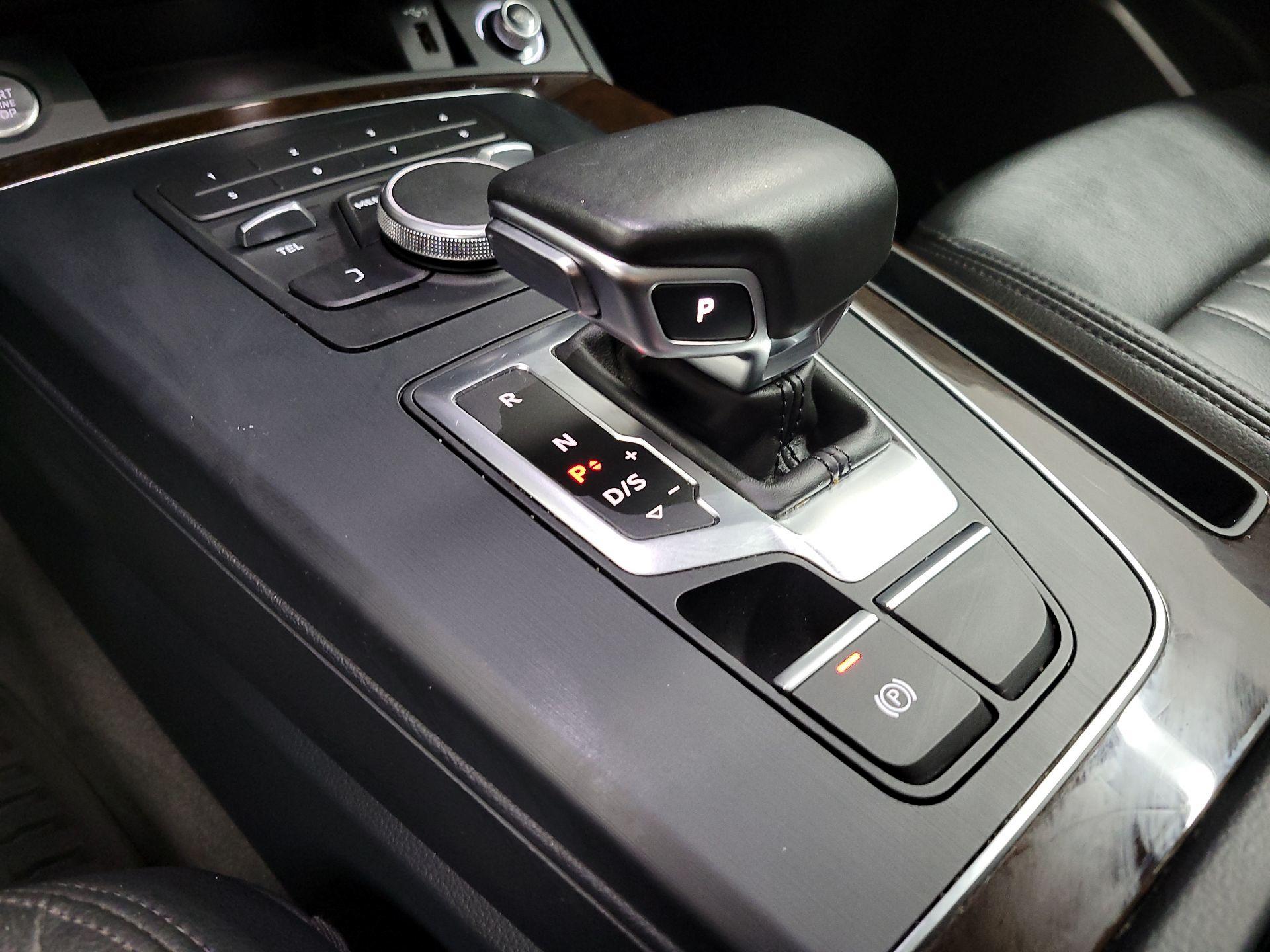 Thumbnail: 2019 Audi Q5 - 17