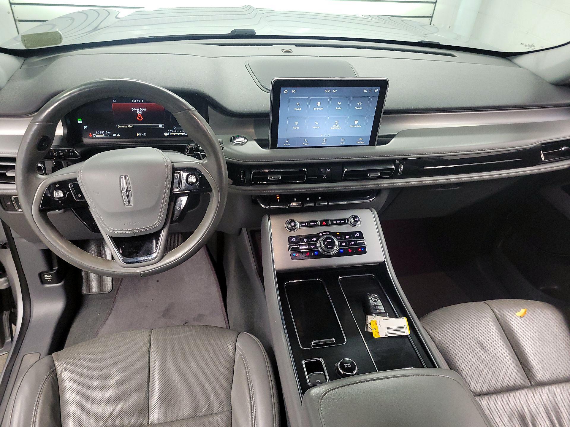 Thumbnail: 2020 Lincoln Aviator - 9