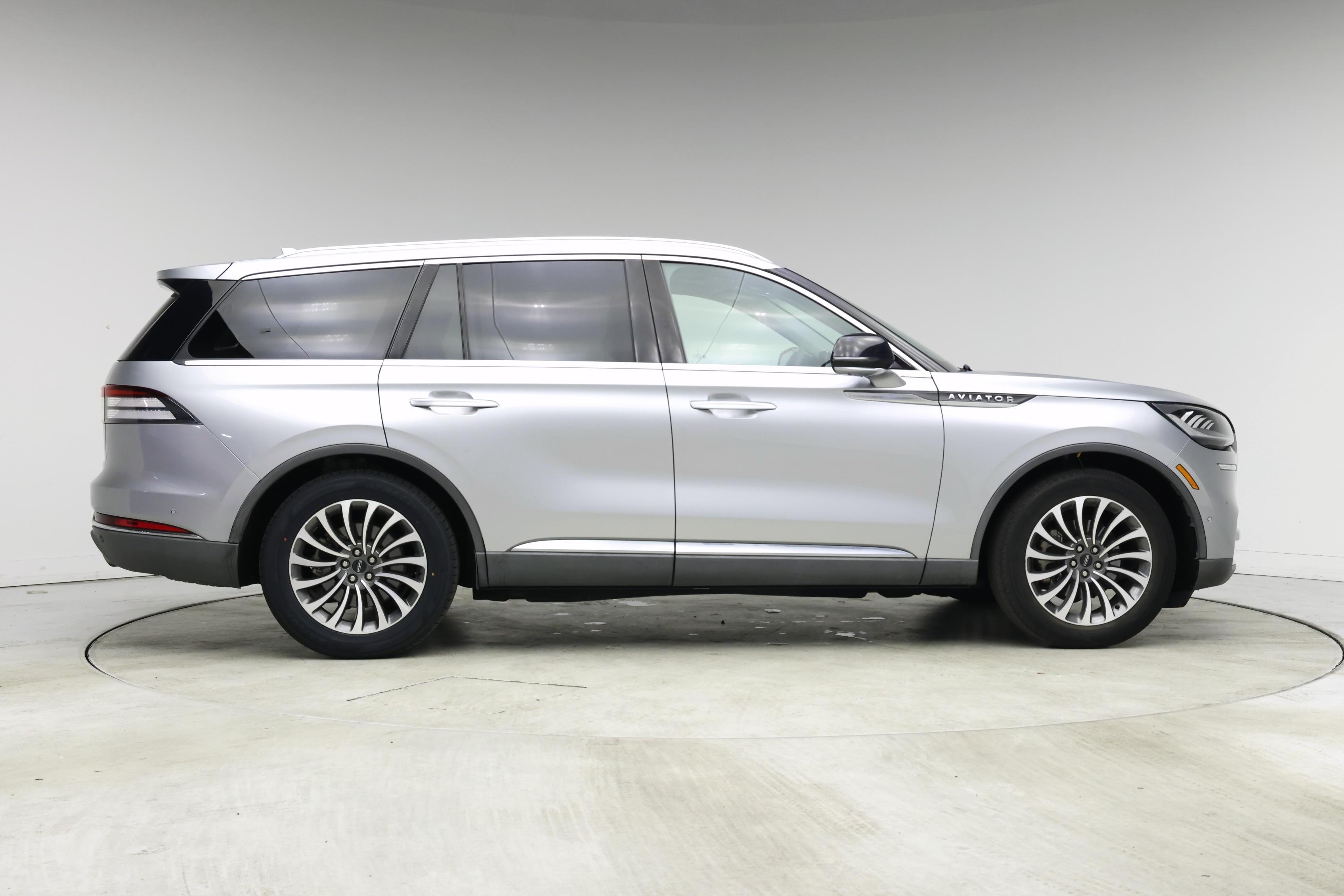 Thumbnail: 2020 Lincoln Aviator - 7