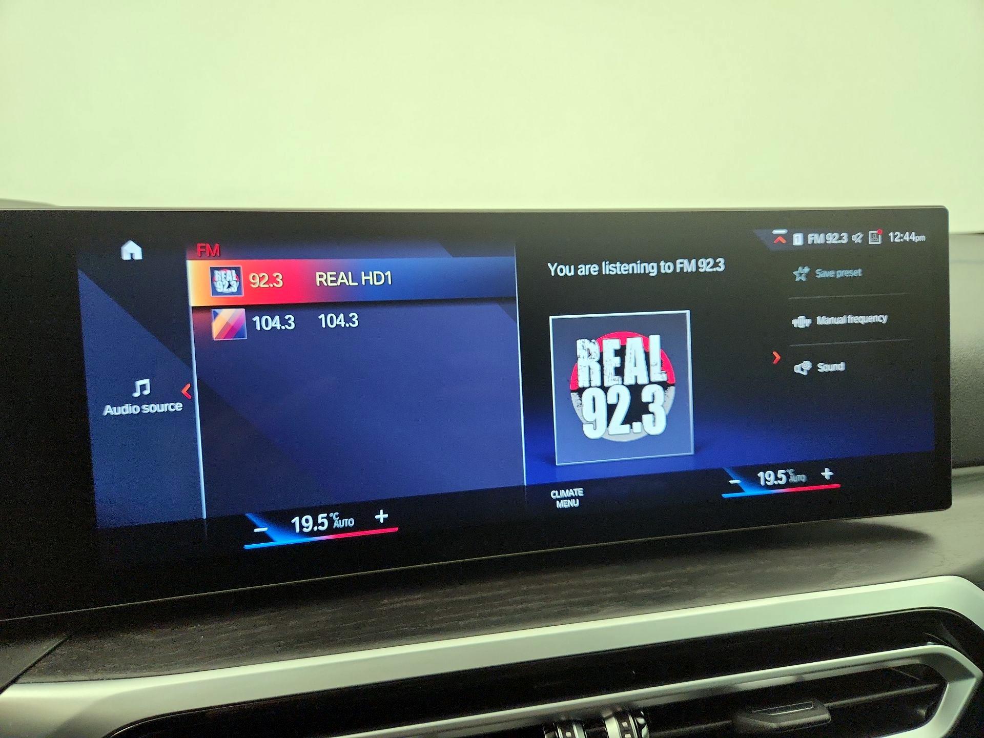 Thumbnail: 2023 BMW i4 - 16