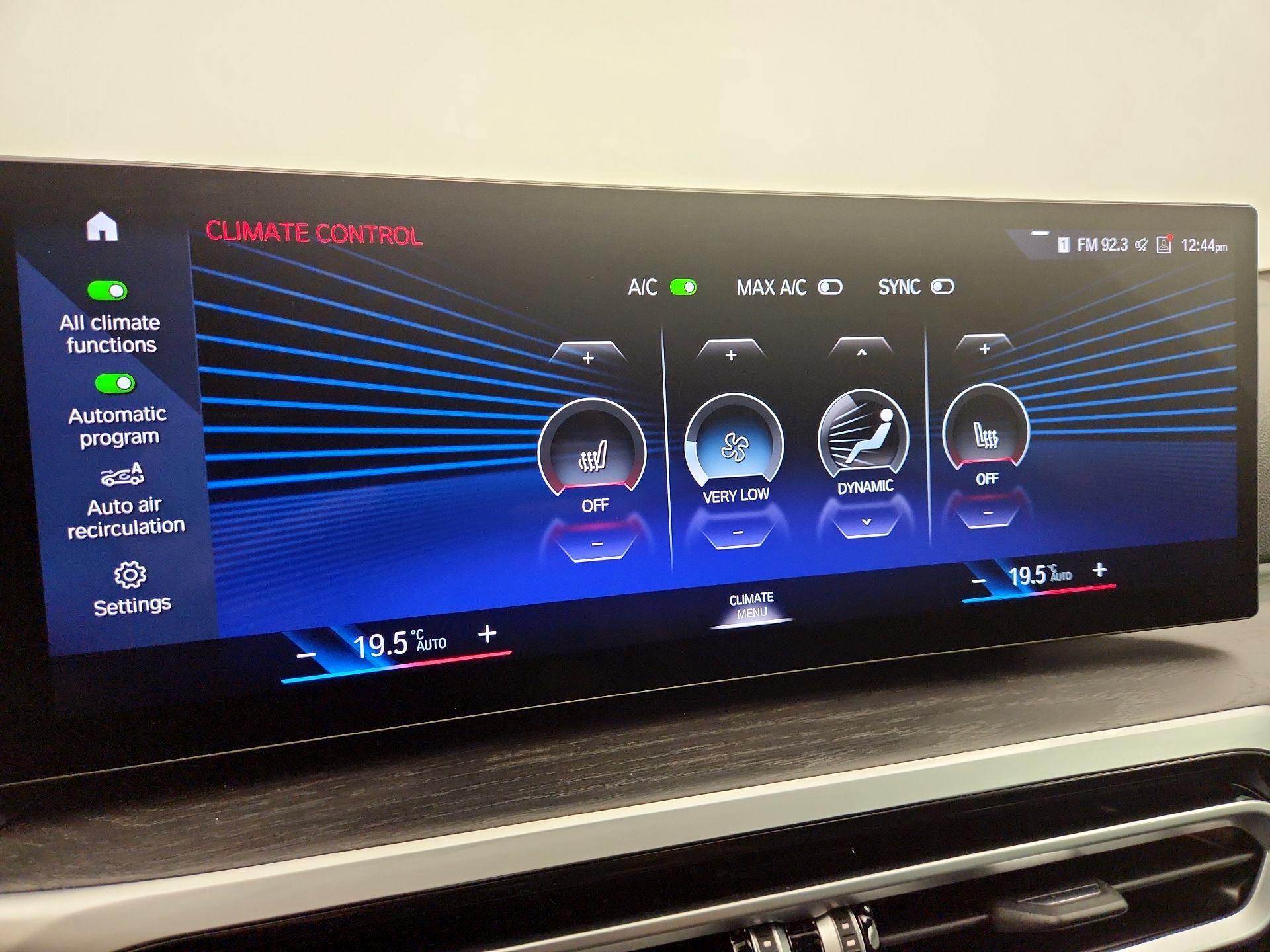 Thumbnail: 2023 BMW i4 - 17