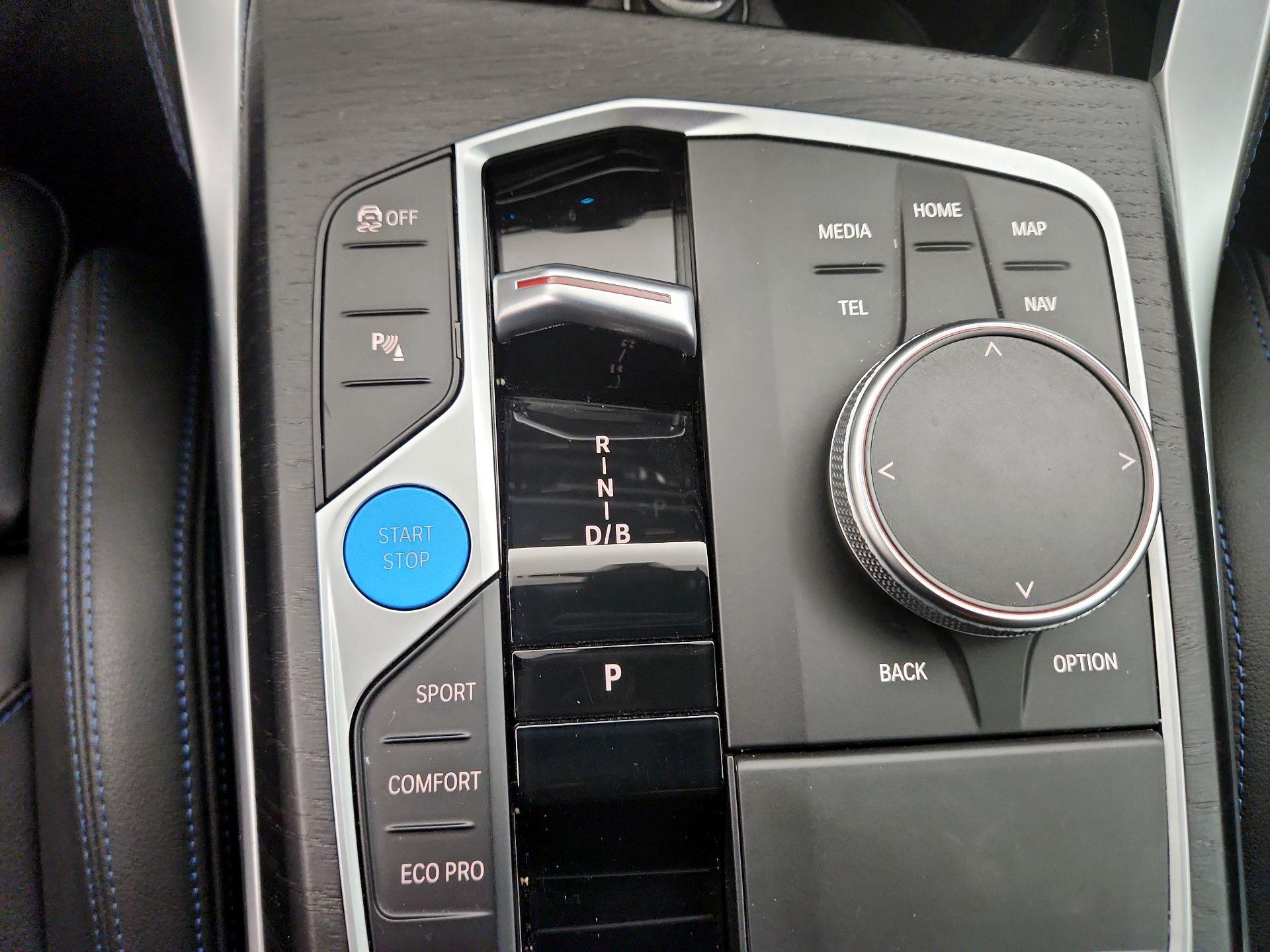 Thumbnail: 2023 BMW i4 - 18