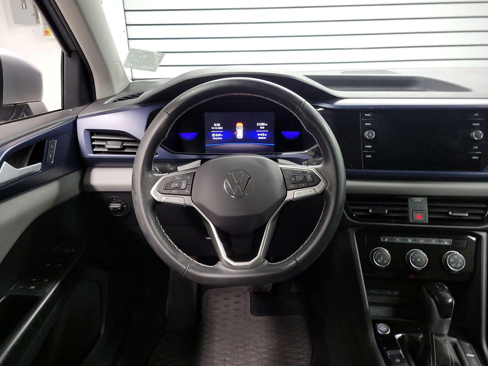 Thumbnail: 2023 Volkswagen Taos - 10