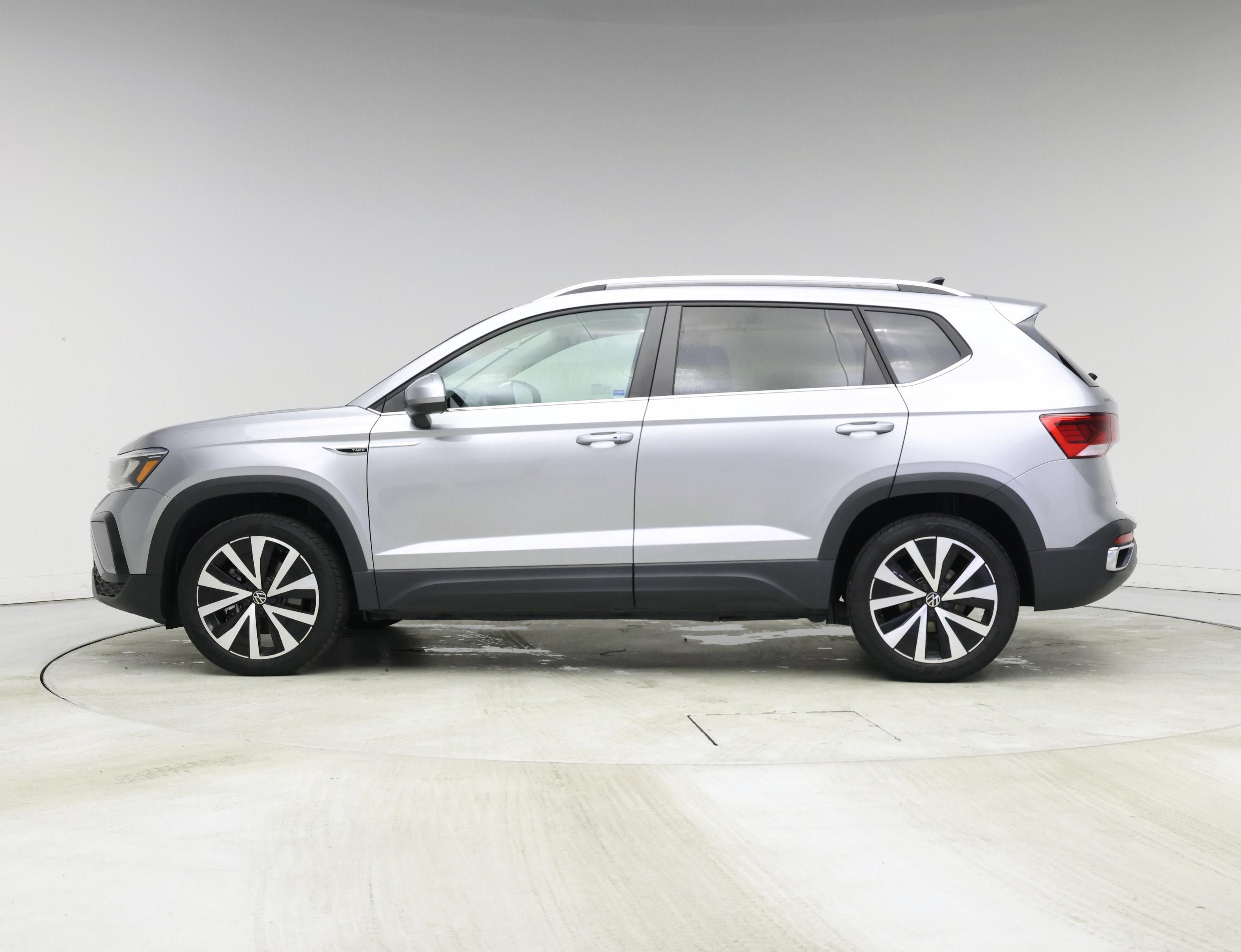 Thumbnail: 2023 Volkswagen Taos - 3
