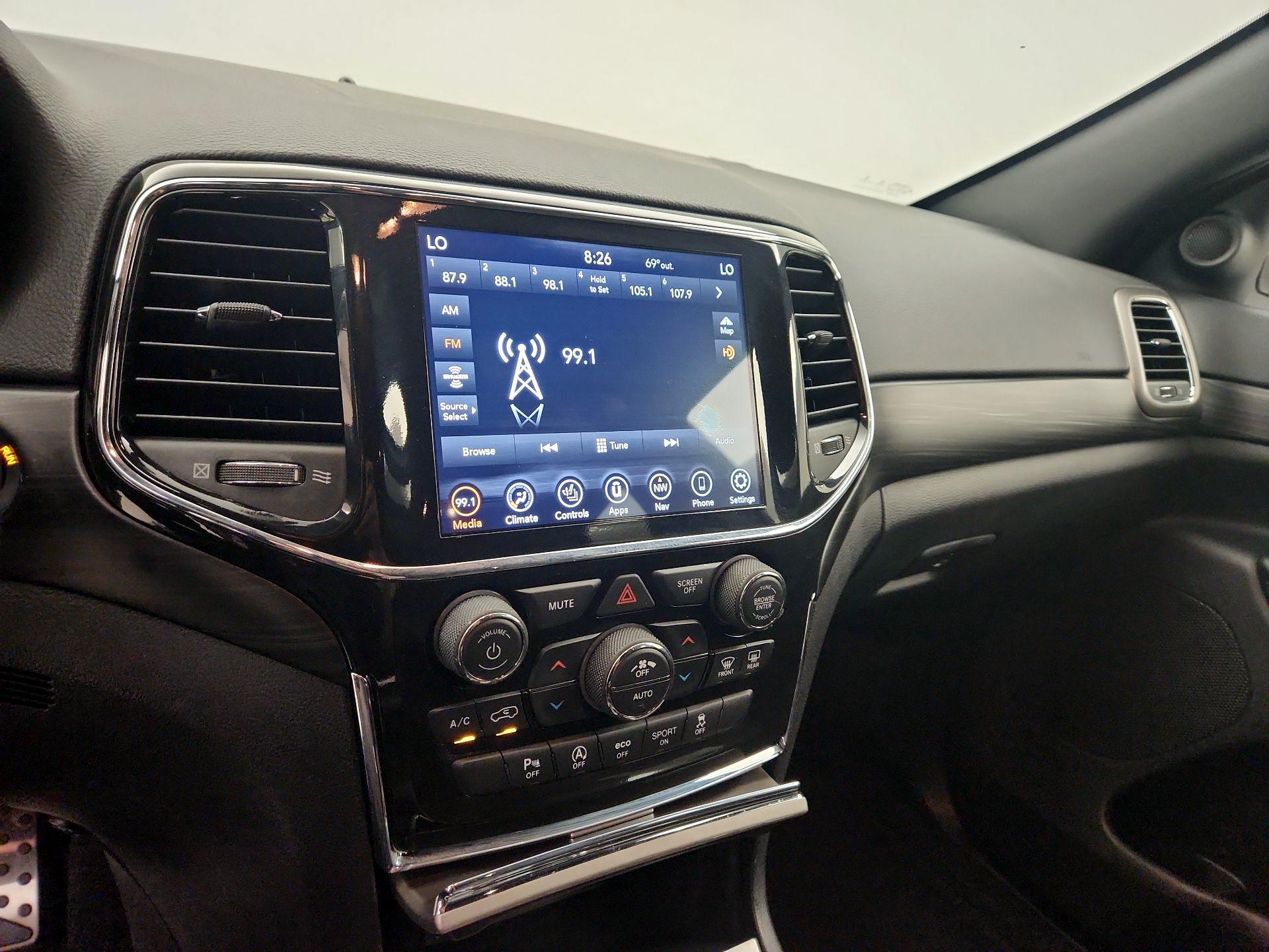 Thumbnail: 2022 Jeep Grand Cherokee - 15